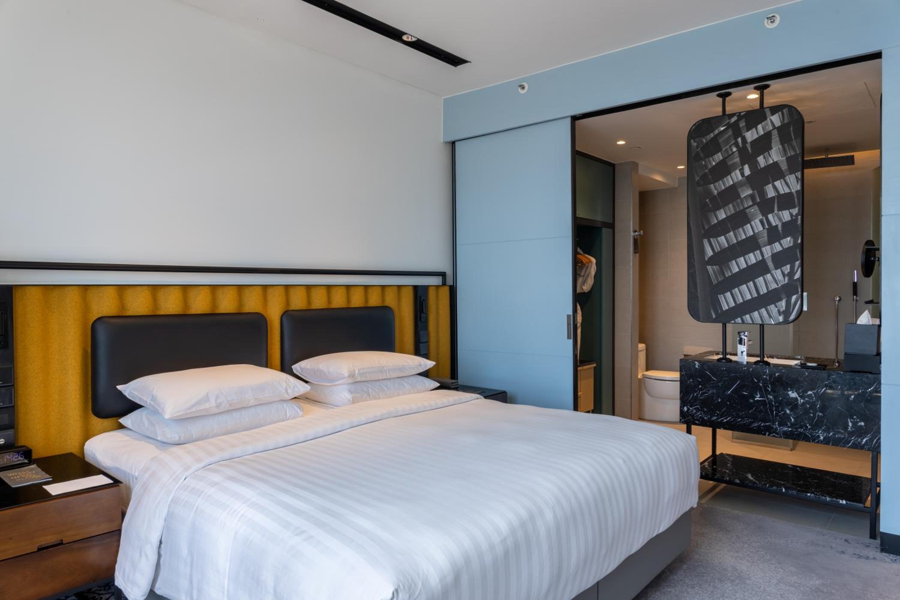 Premier King Room with Ocean View  – Includes a 20% discount at Beira Kitchen and Ala Carte - Photo 3