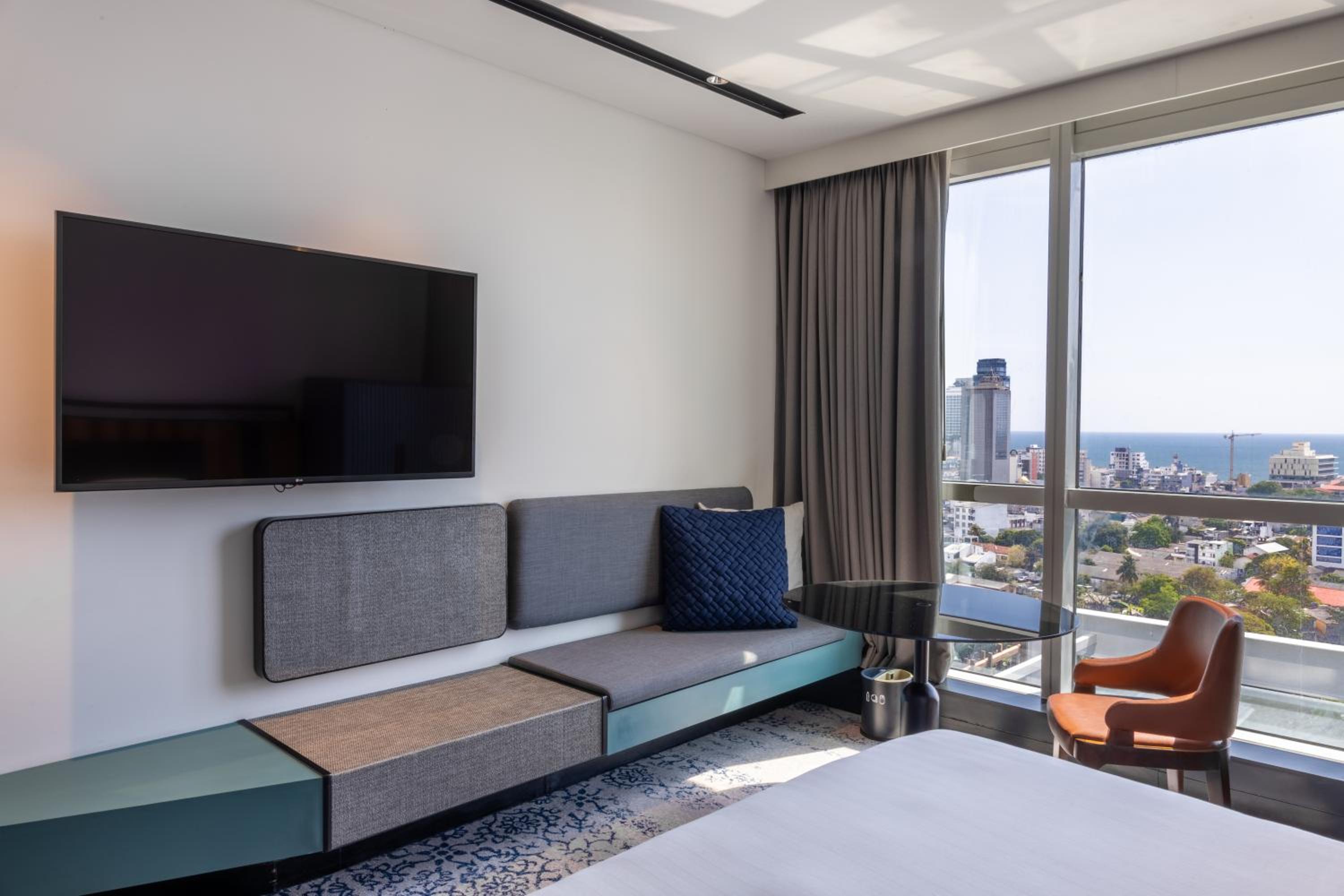 Premier King Room with Ocean View  – Includes a 20% discount at Beira Kitchen and Ala Carte - Photo 1