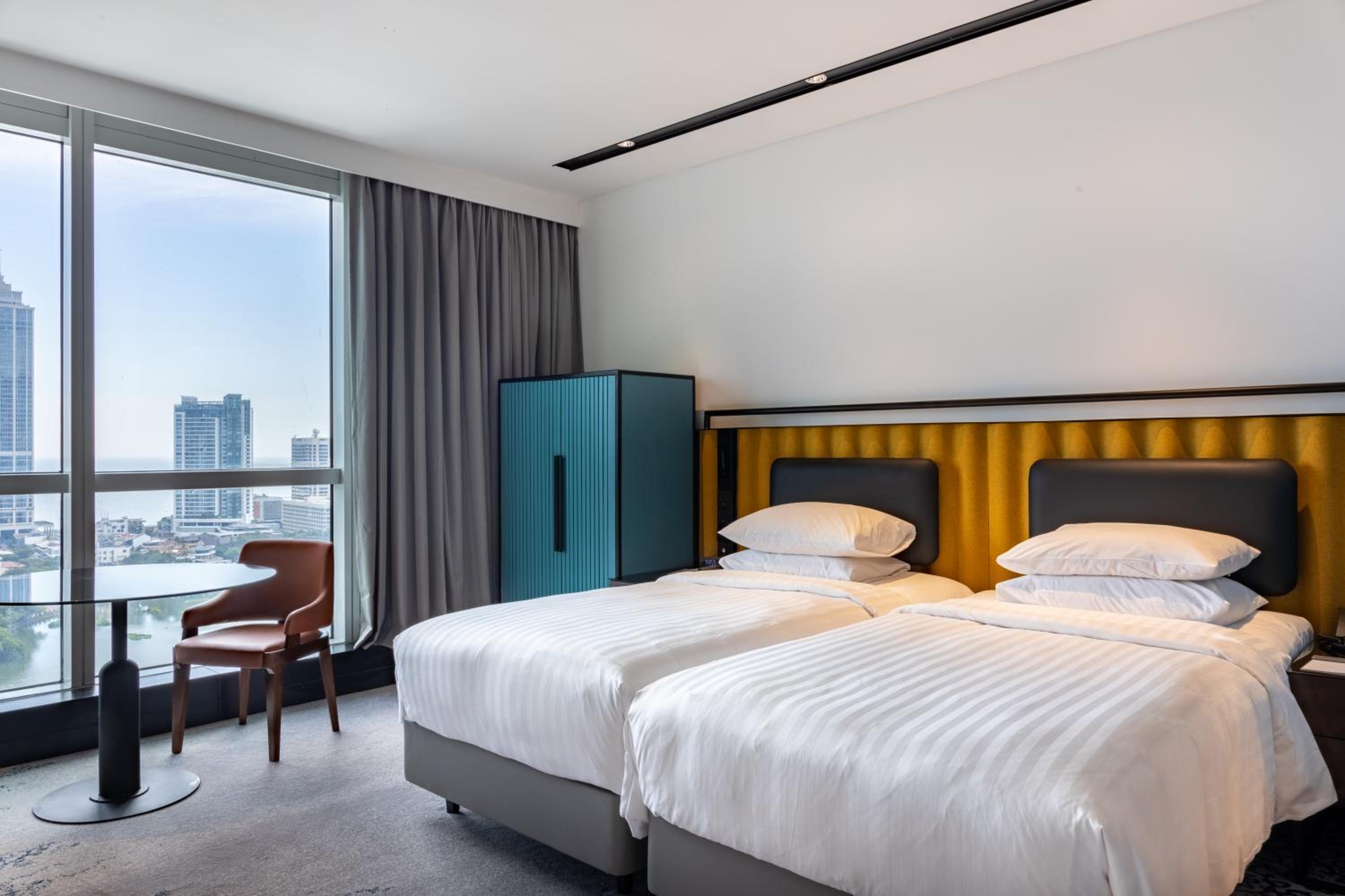 Superior Twin Room with City View  – Includes a 20% discount at Beira Kitchen and Ala Carte - Photo 4