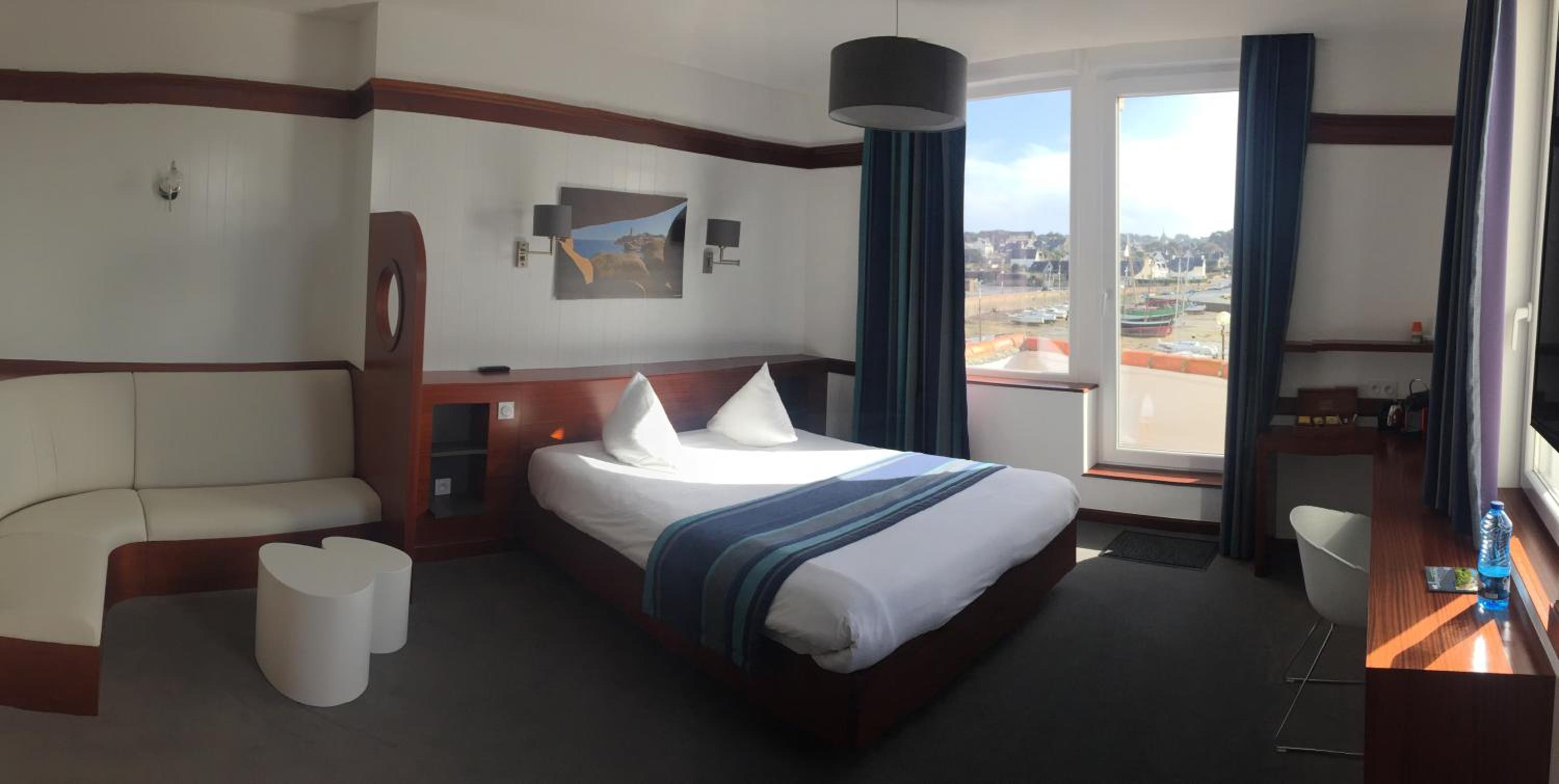 Suite with Sea View - Photo 9