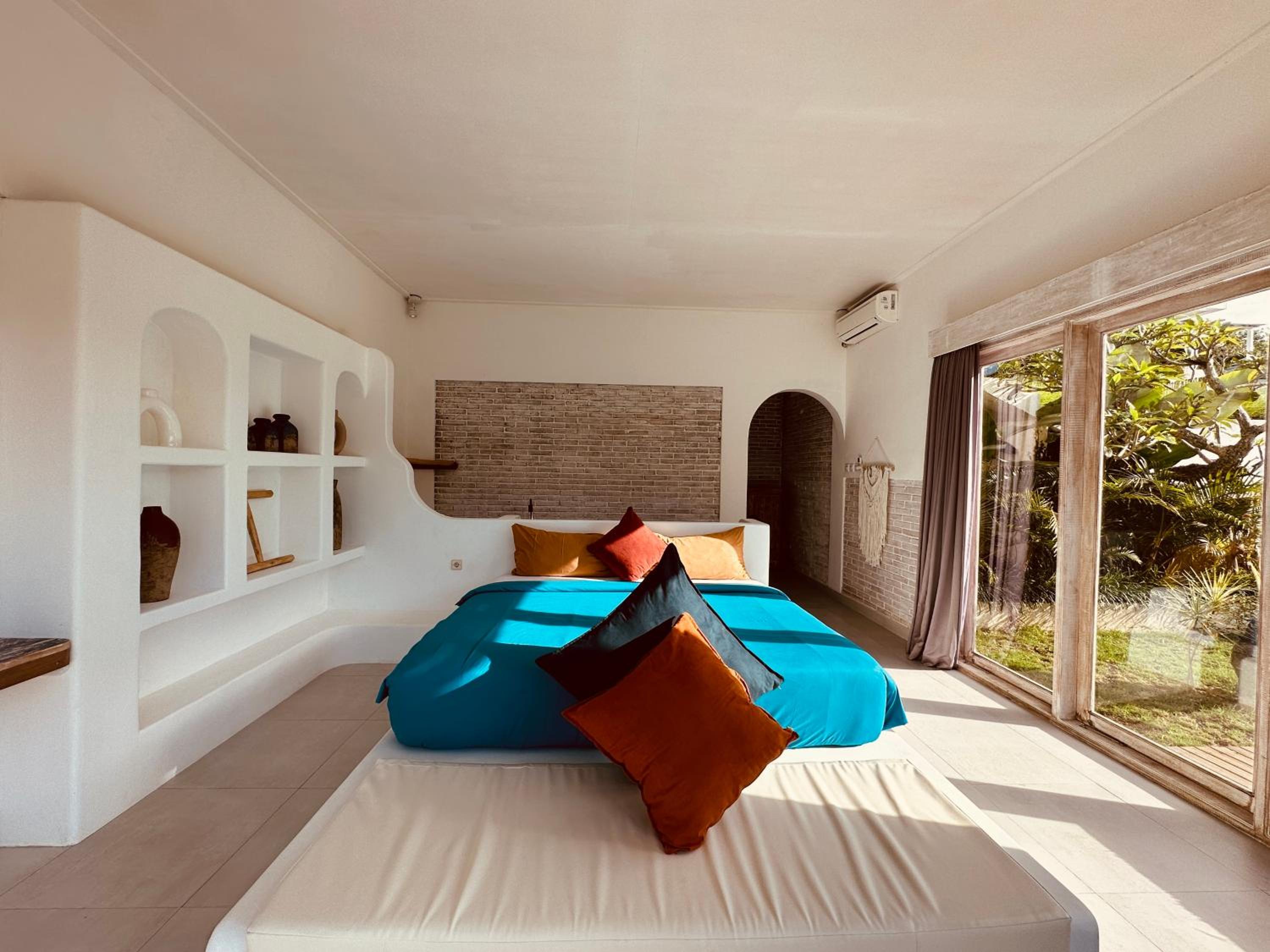 Deluxe Queen Room With Private Pool photo 2