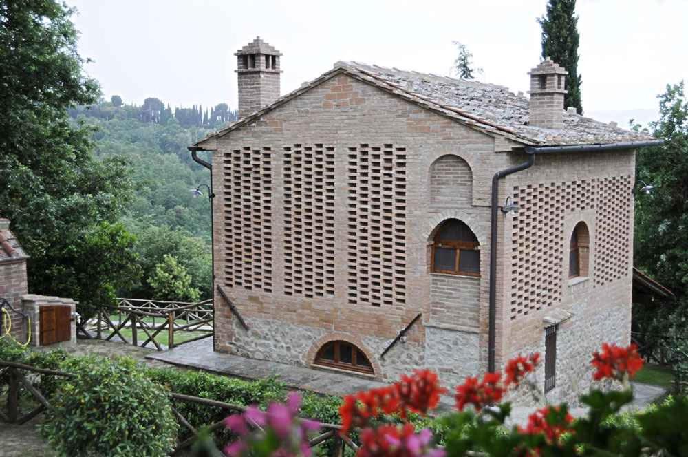 Villa photo 2