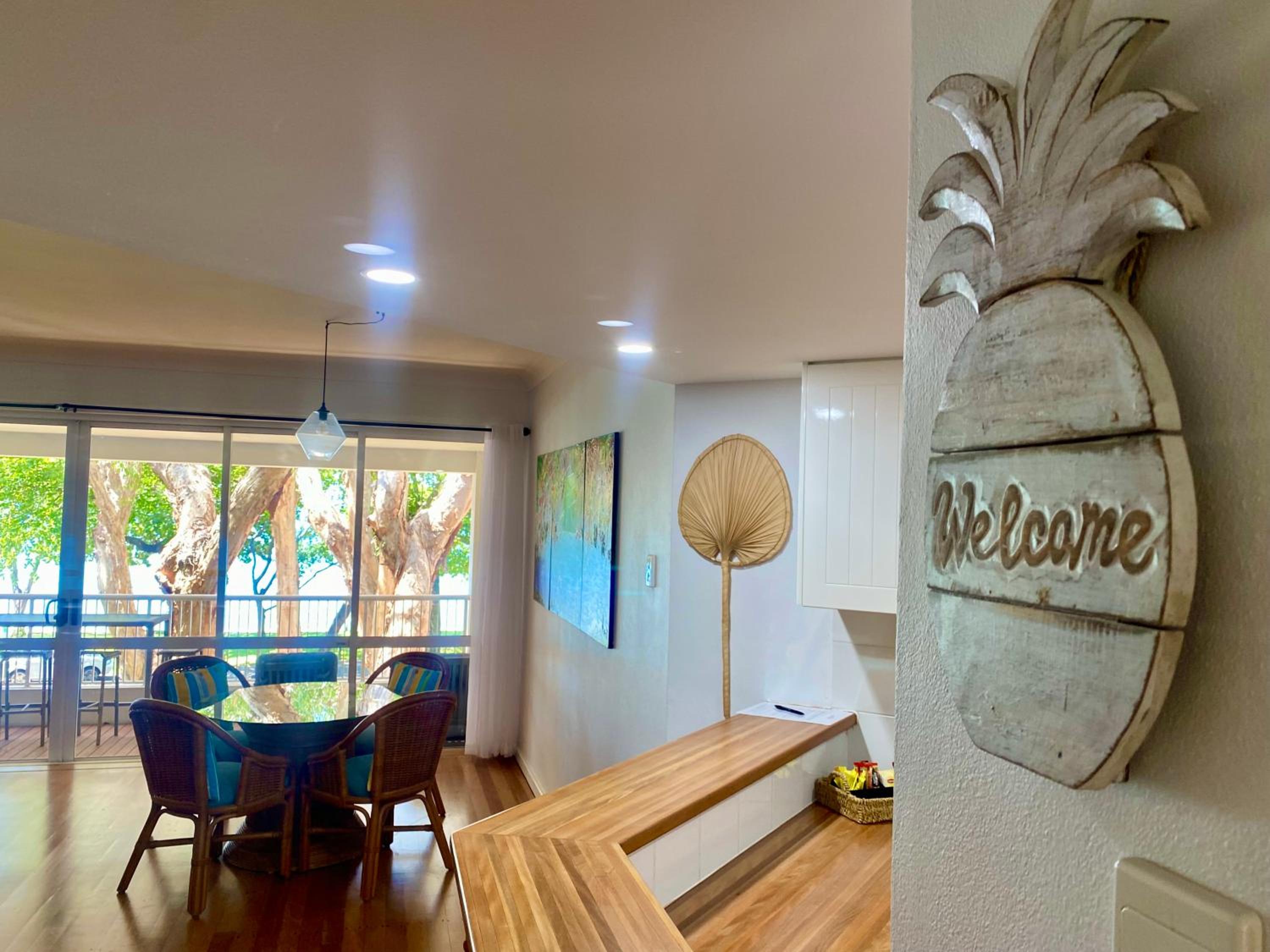 One-Bedroom Apartment with Beach View - Photo 3