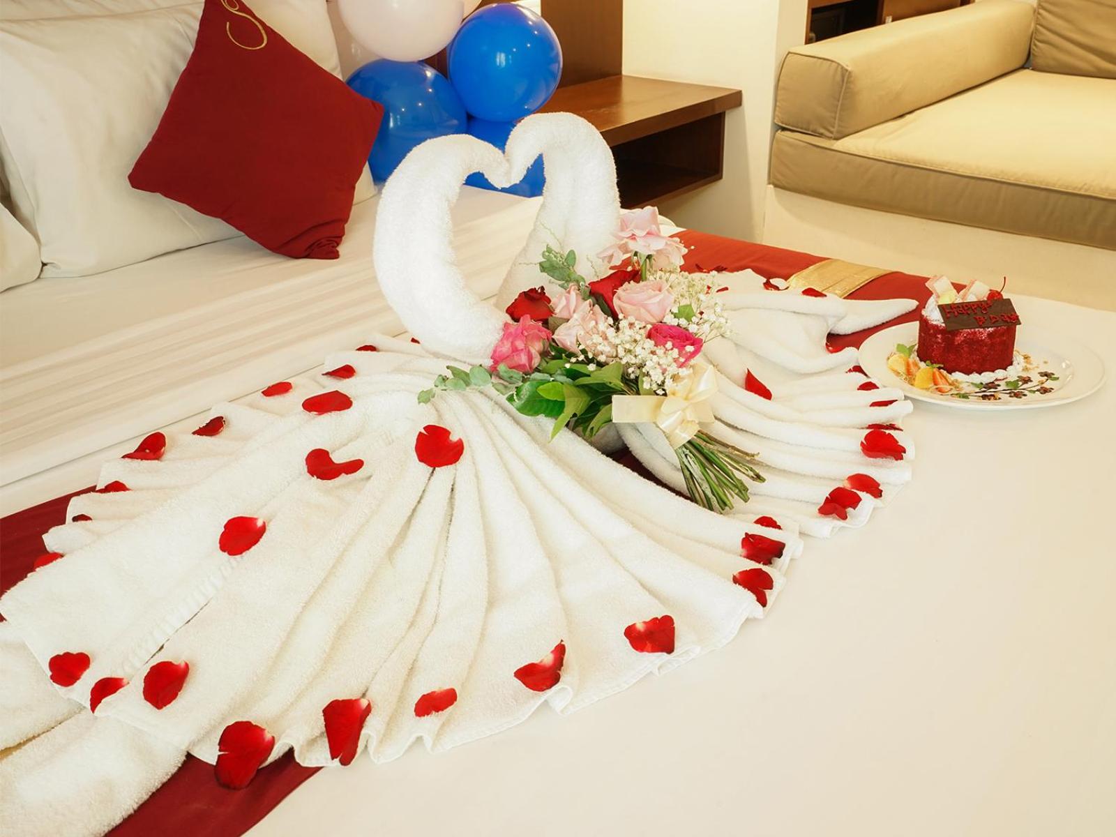 Special Offer - Honeymoon Package at One-Bedroom Villa with Private Pool