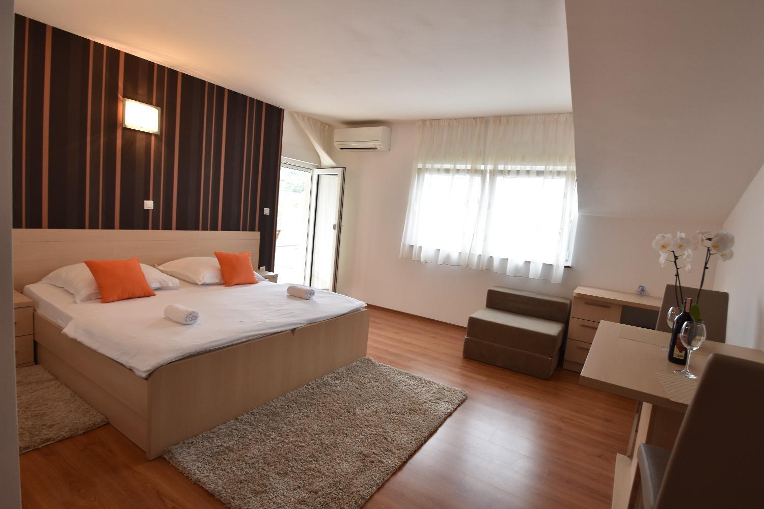 Studio Apartment 3
