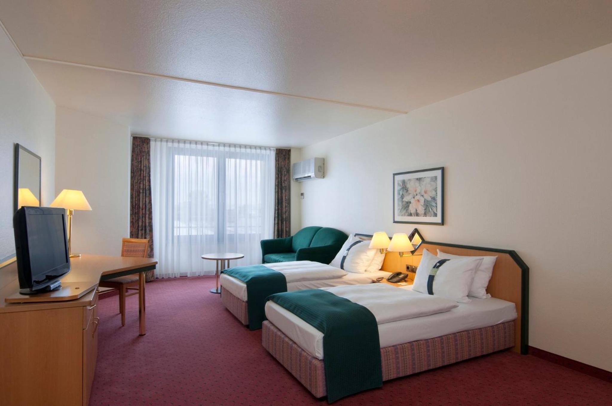 Comfort Double Room - Non-Smoking thumbnail 5