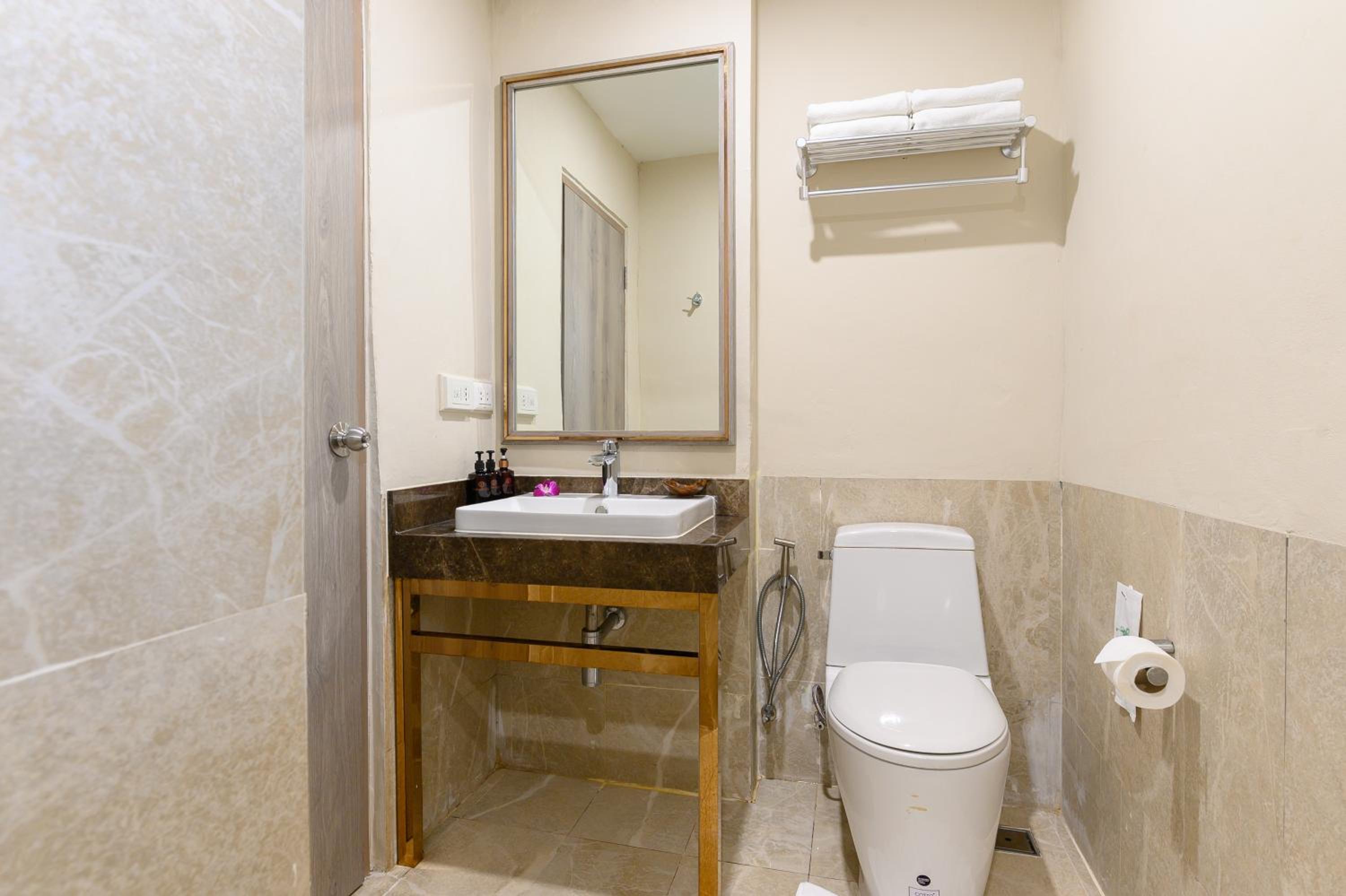 Triple Room - Photo 14