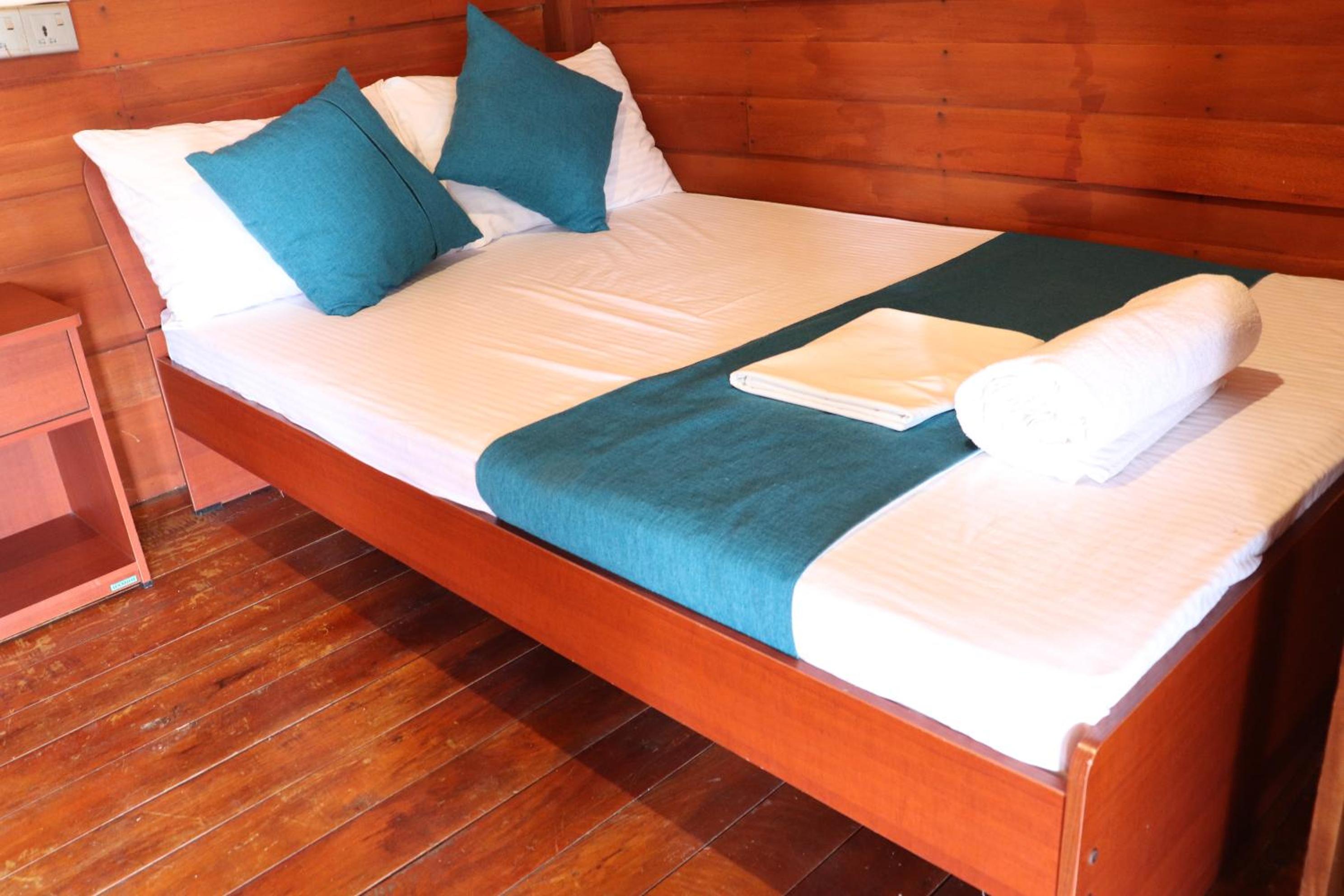 Standard Single Room with Shared Bathroom photo 2