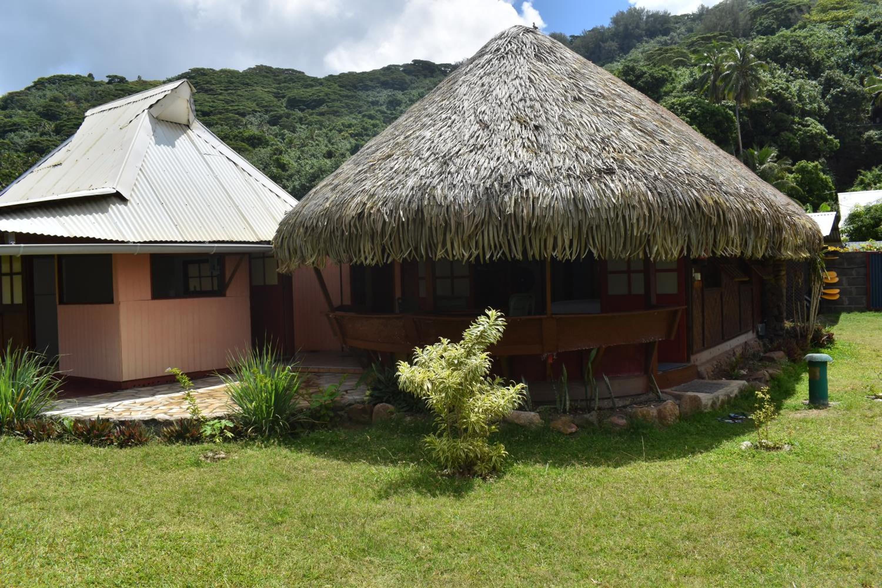 Two-Bedroom Bungalow with Garden View - Uru photo 3