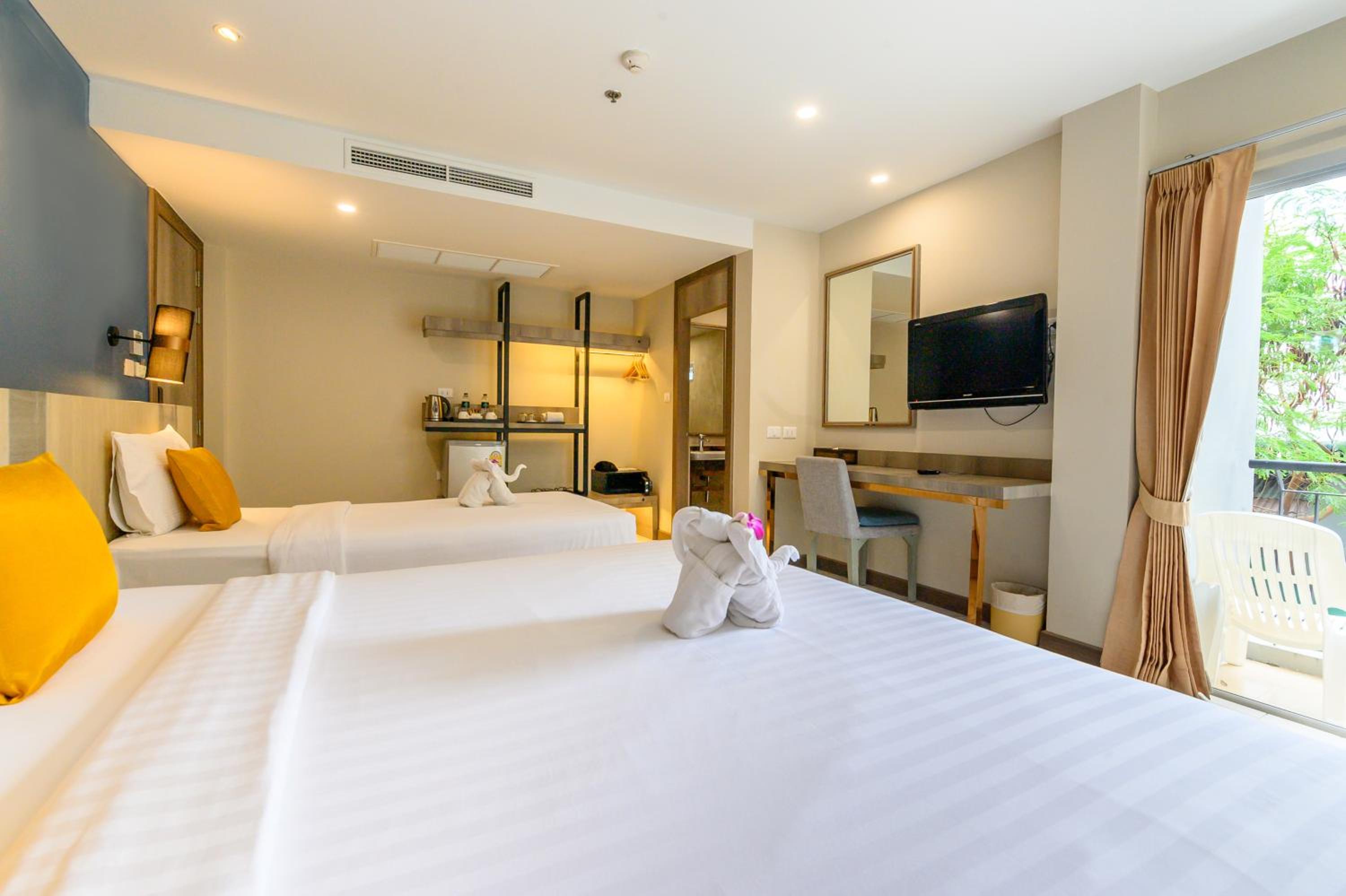 Triple Room - Photo 12