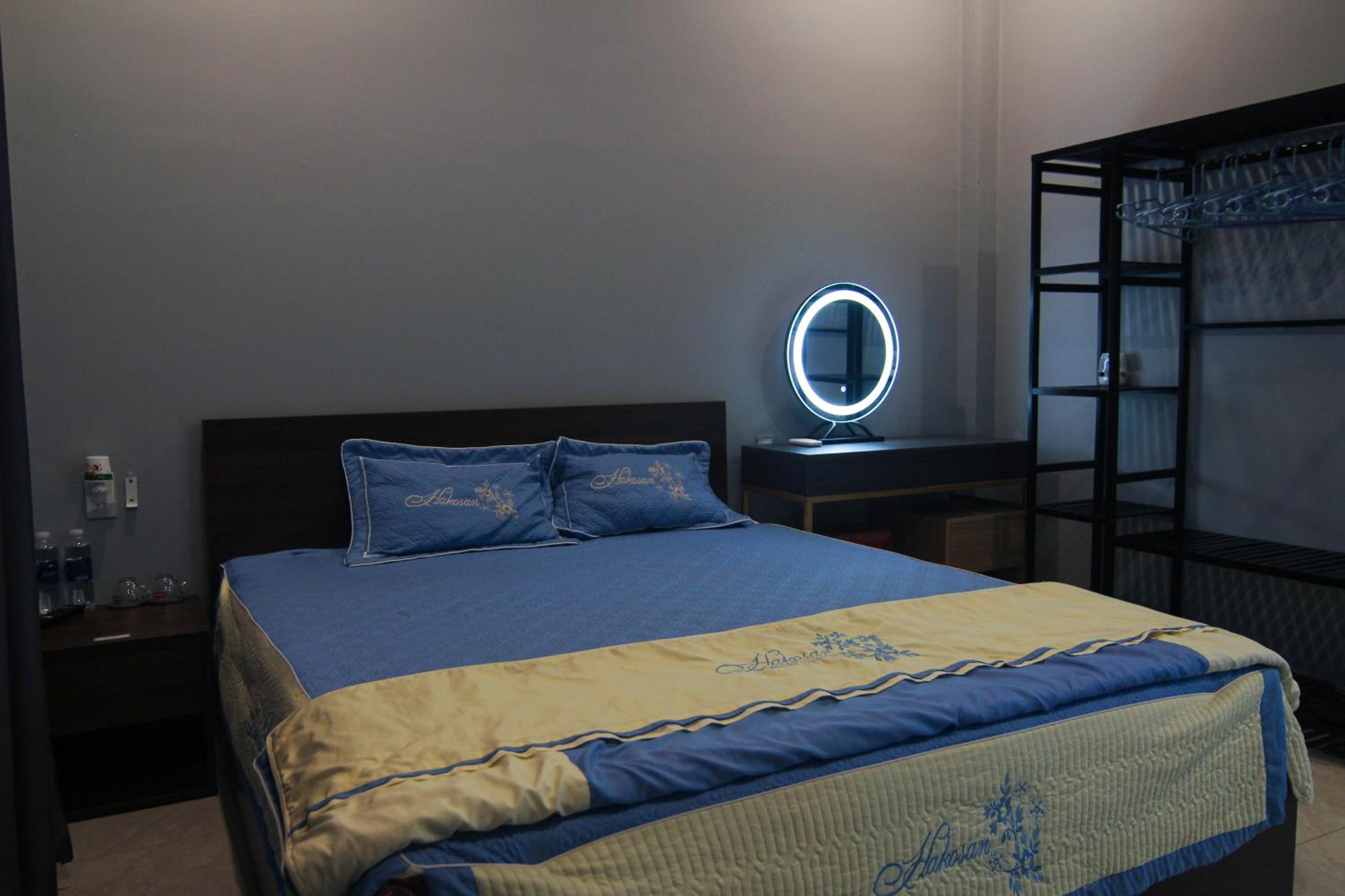 Double Room with Balcony - Photo 28