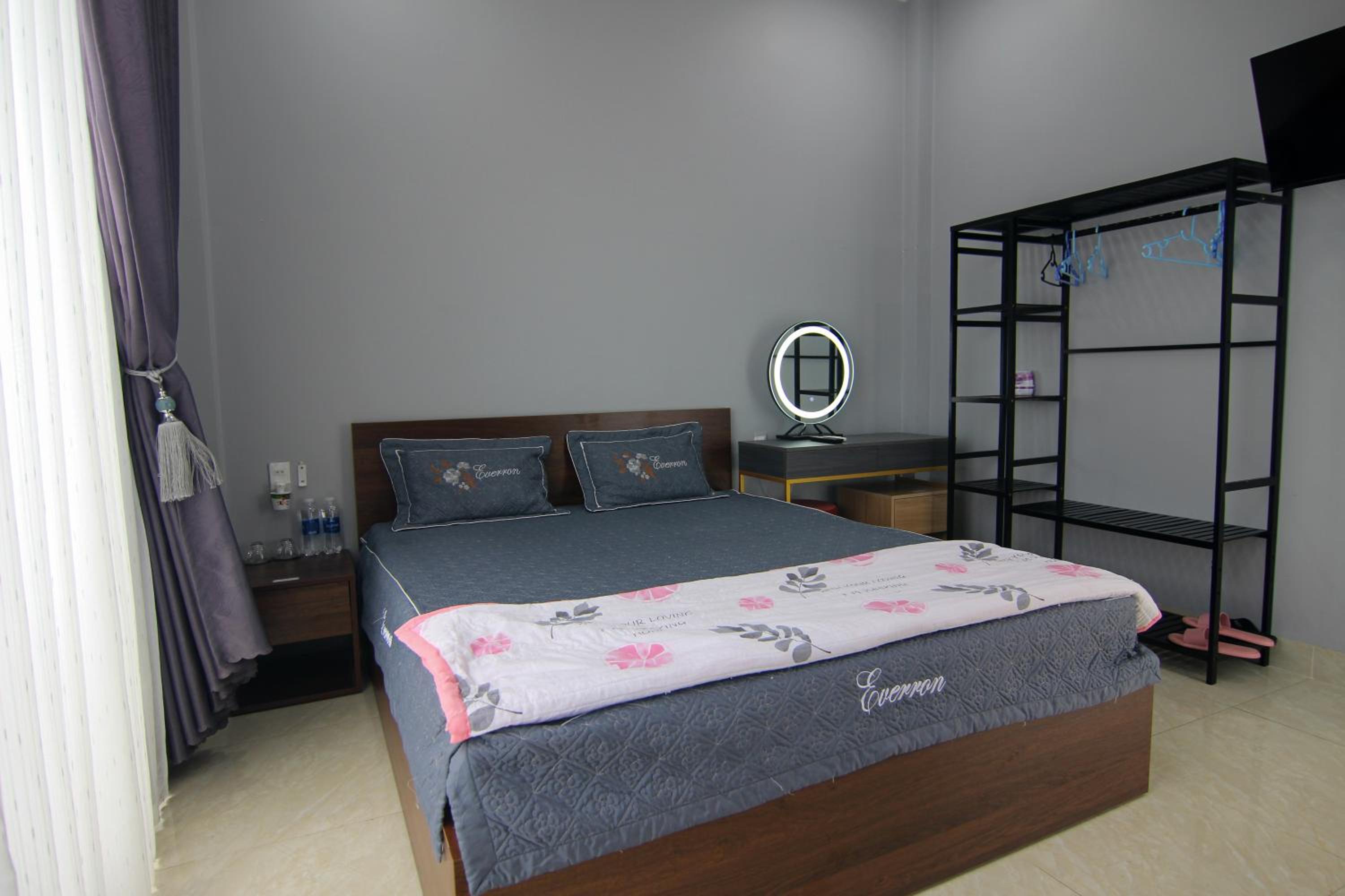 Double Room with Balcony - Photo 13