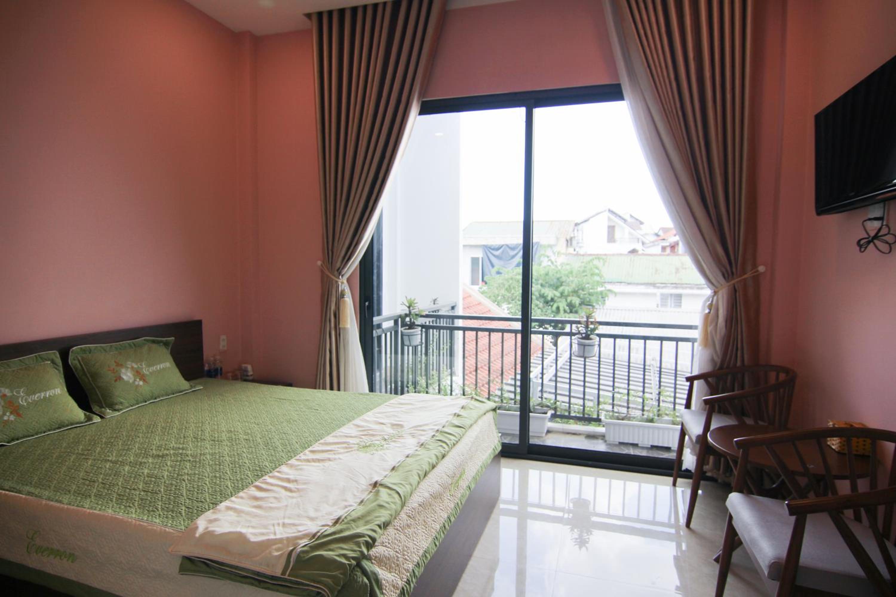 Double Room with Balcony - Photo 15