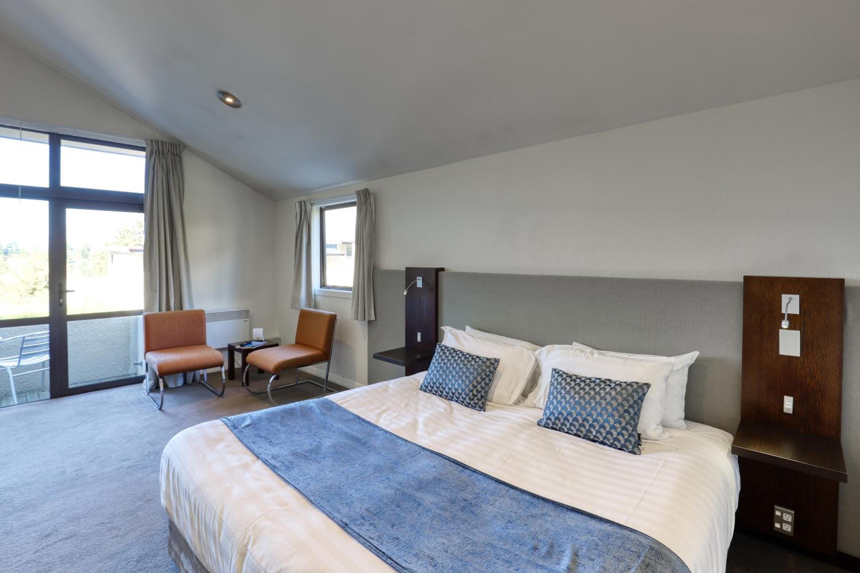 Studio Suite - Photo 7