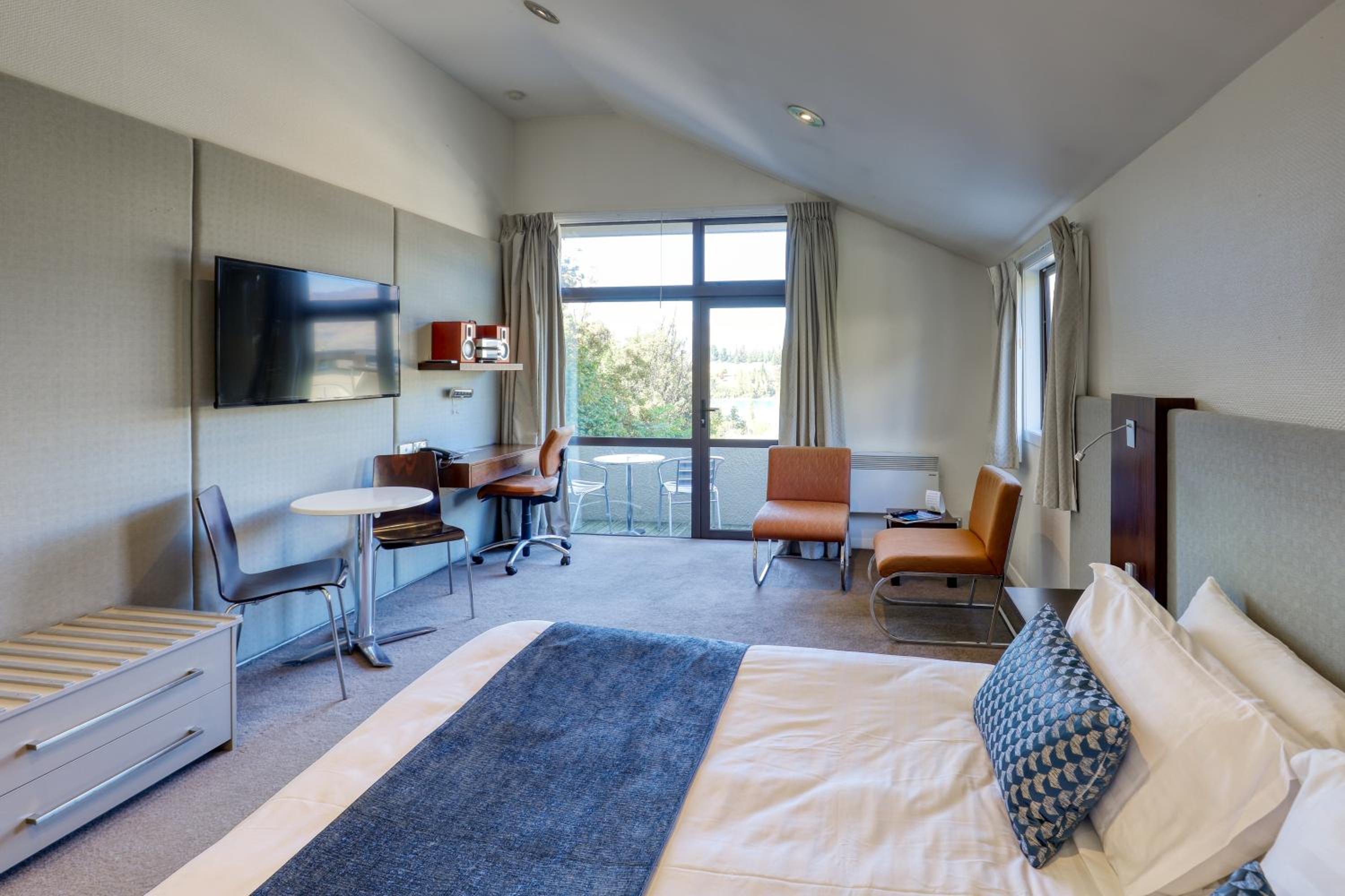 Studio Suite - Photo 4