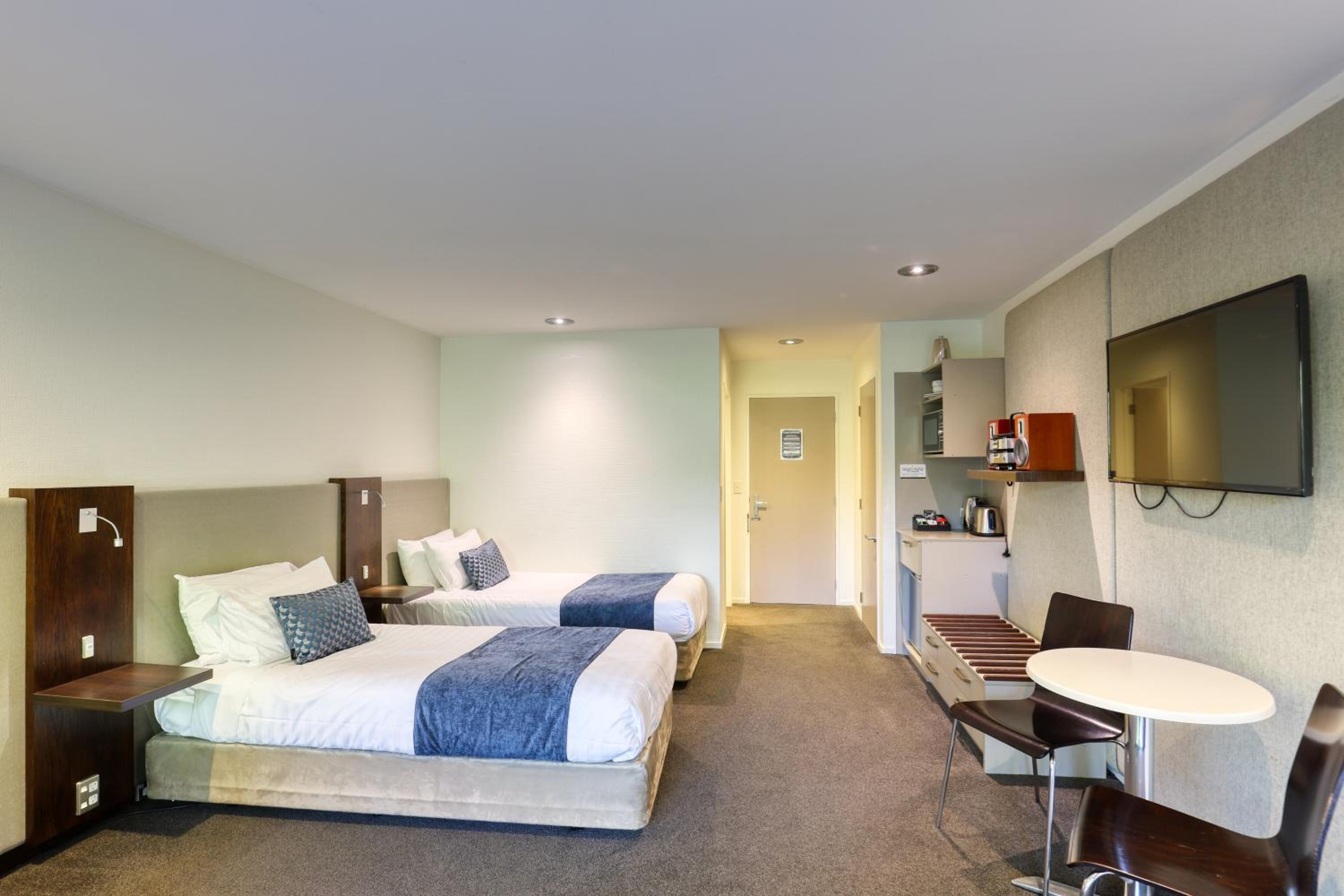 Standard Room (No View/Road Facing) - Photo 1