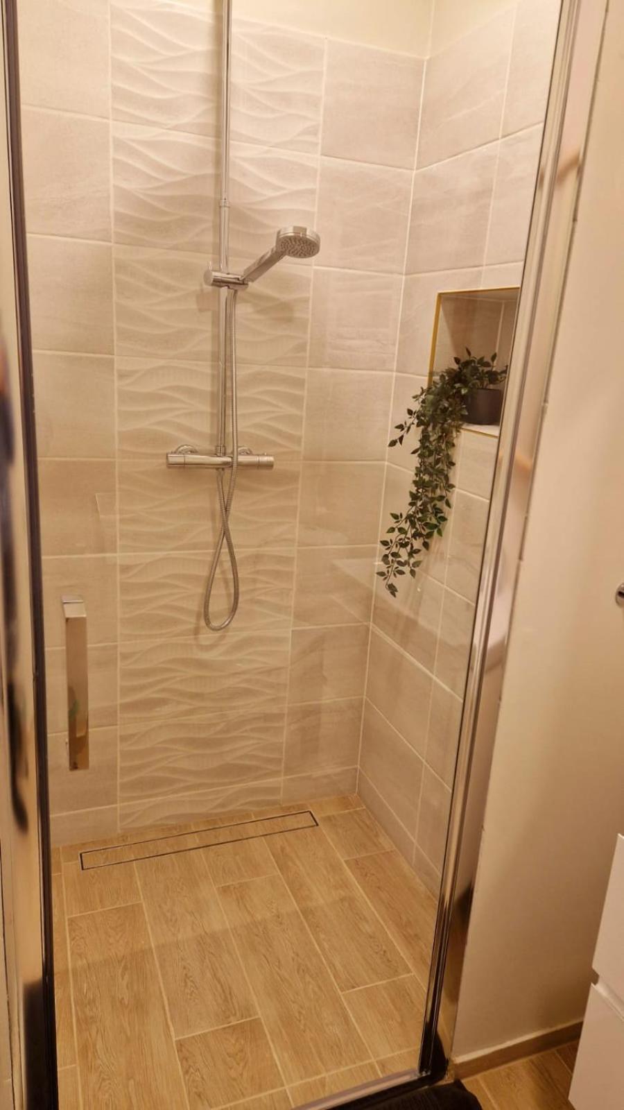 One-Bedroom Apartment - Photo 4