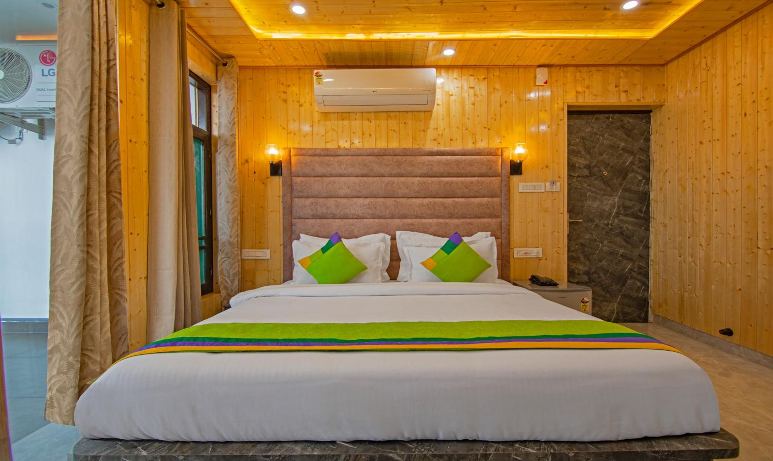 Deluxe Double Room - Photo 6