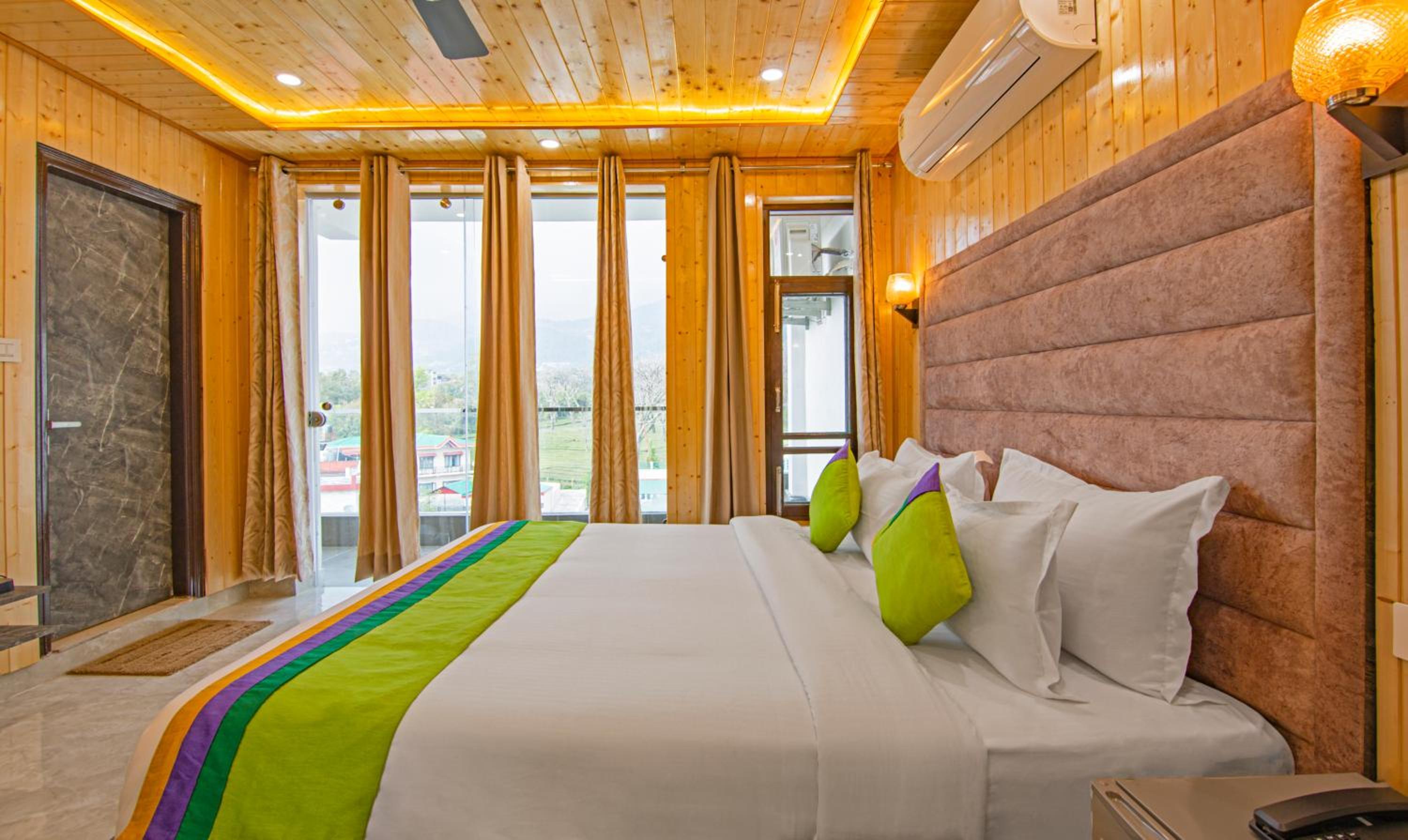 Deluxe Double Room - Photo 3