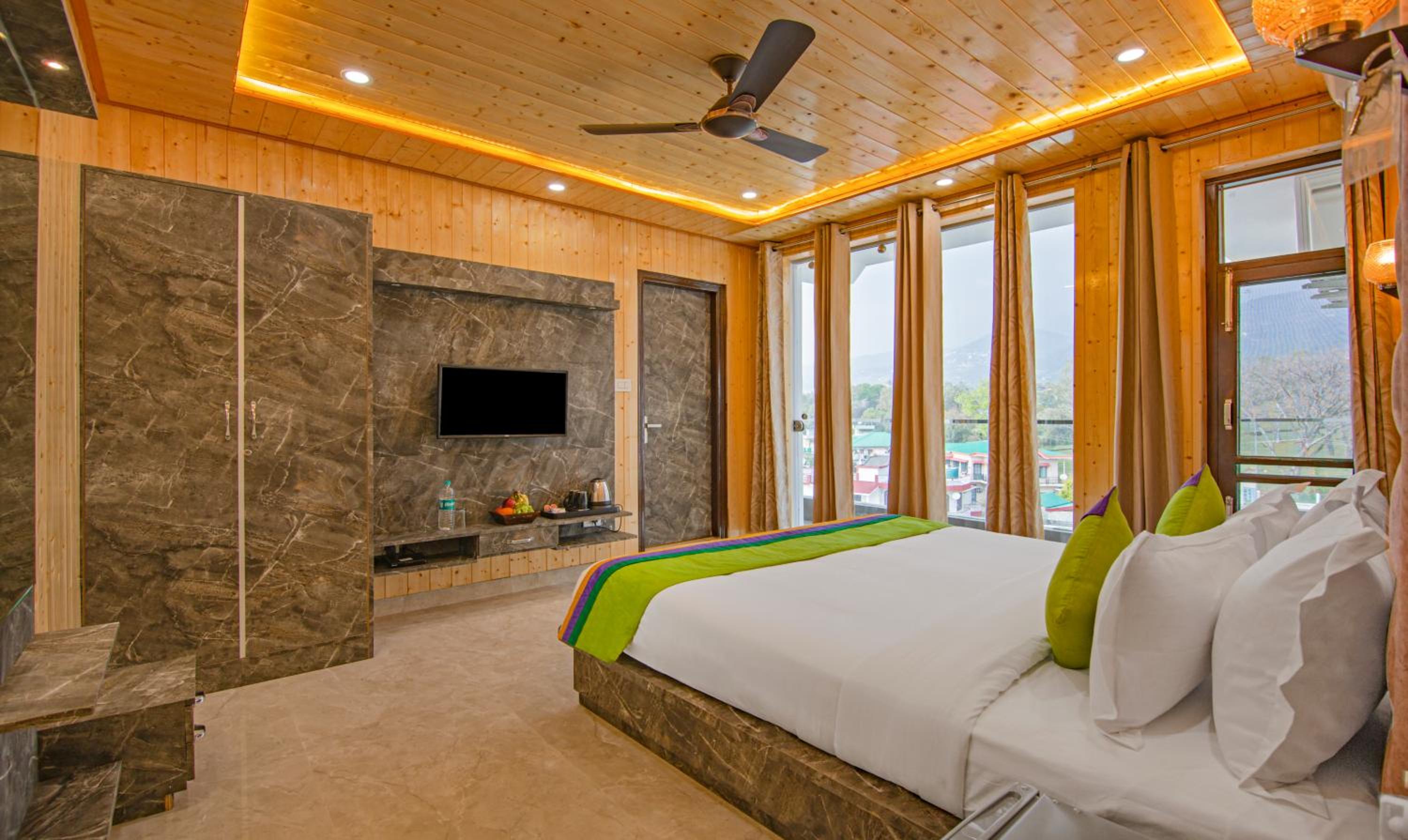 Deluxe Double Room - Photo 2
