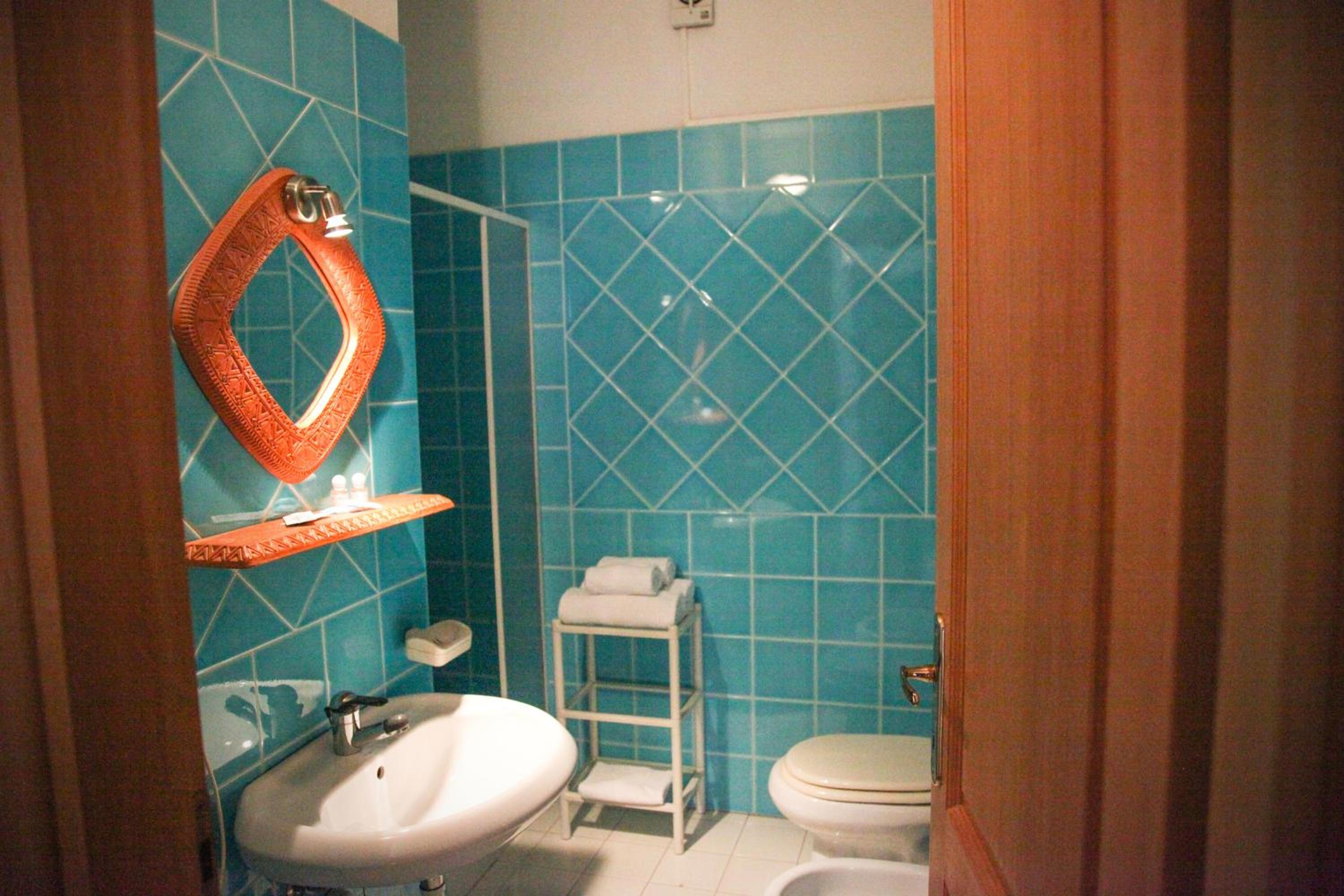 Triple Room - Photo 6