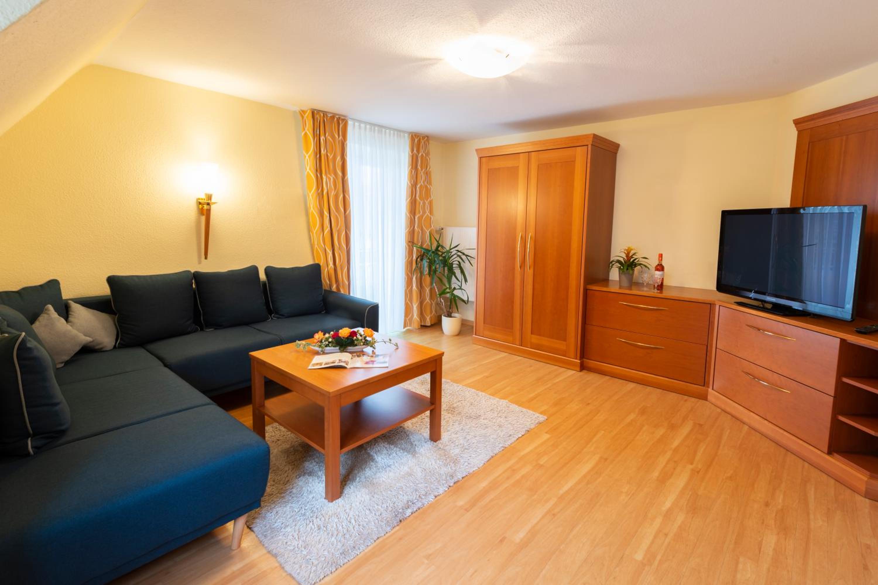 One-Bedroom Apartment photo 2