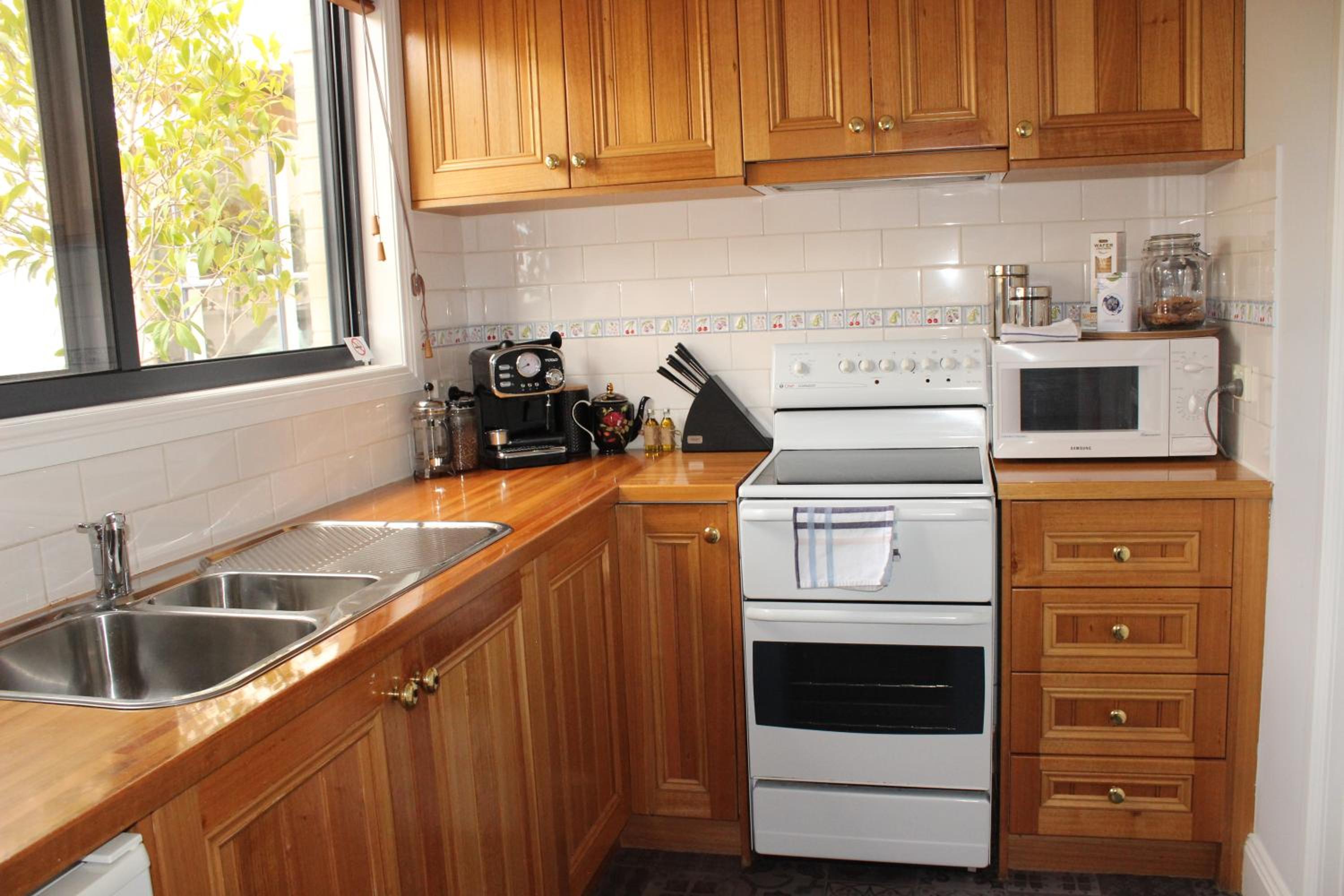 One-Bedroom Apartment - Photo 13