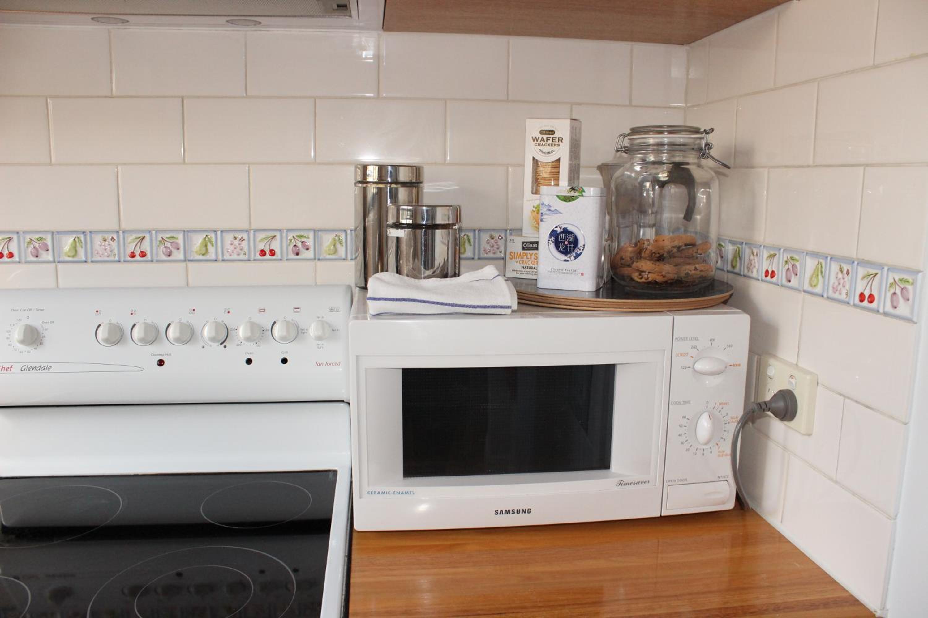 One-Bedroom Apartment - Photo 8