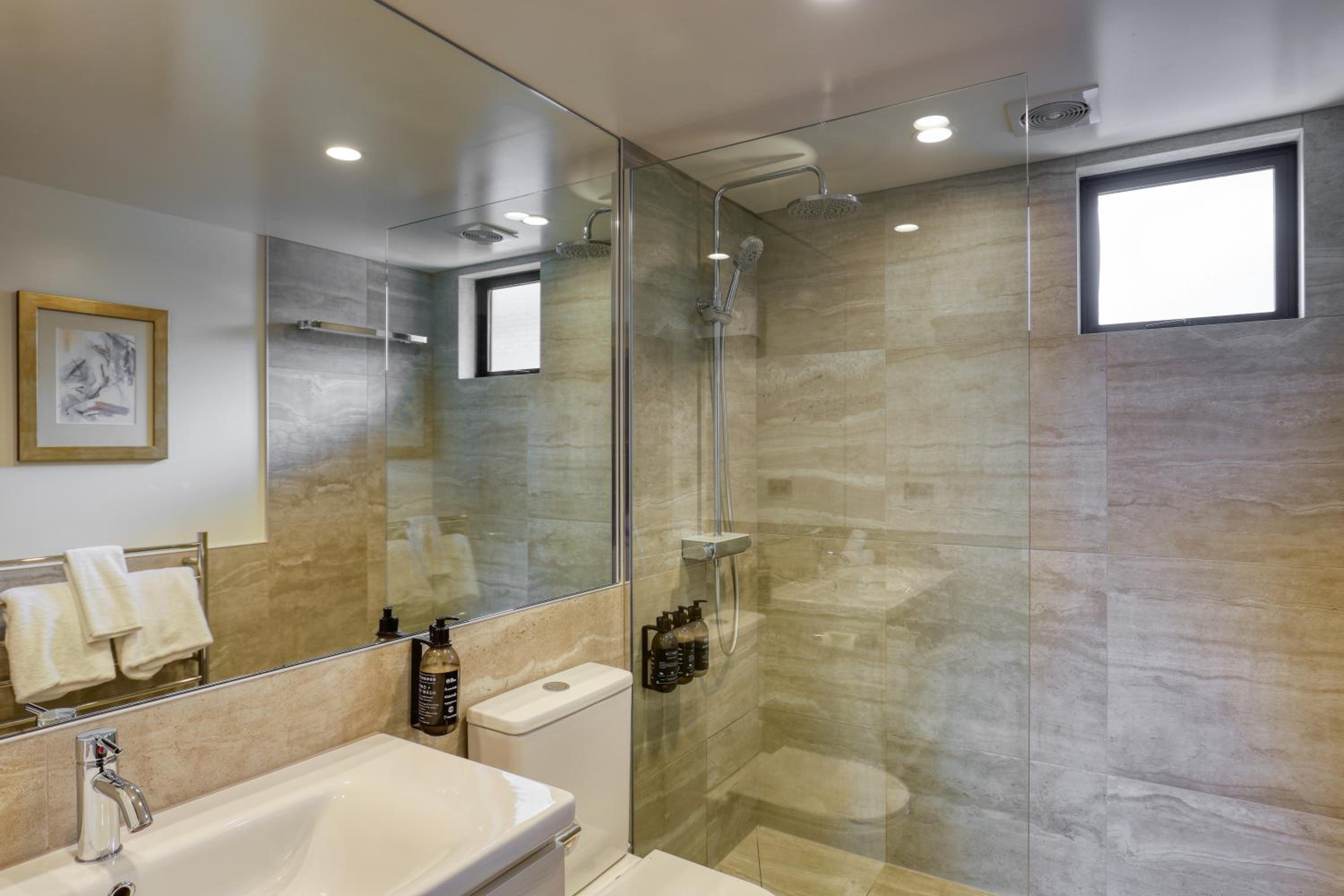 One-Bedroom Apartment with Balcony - Photo 13