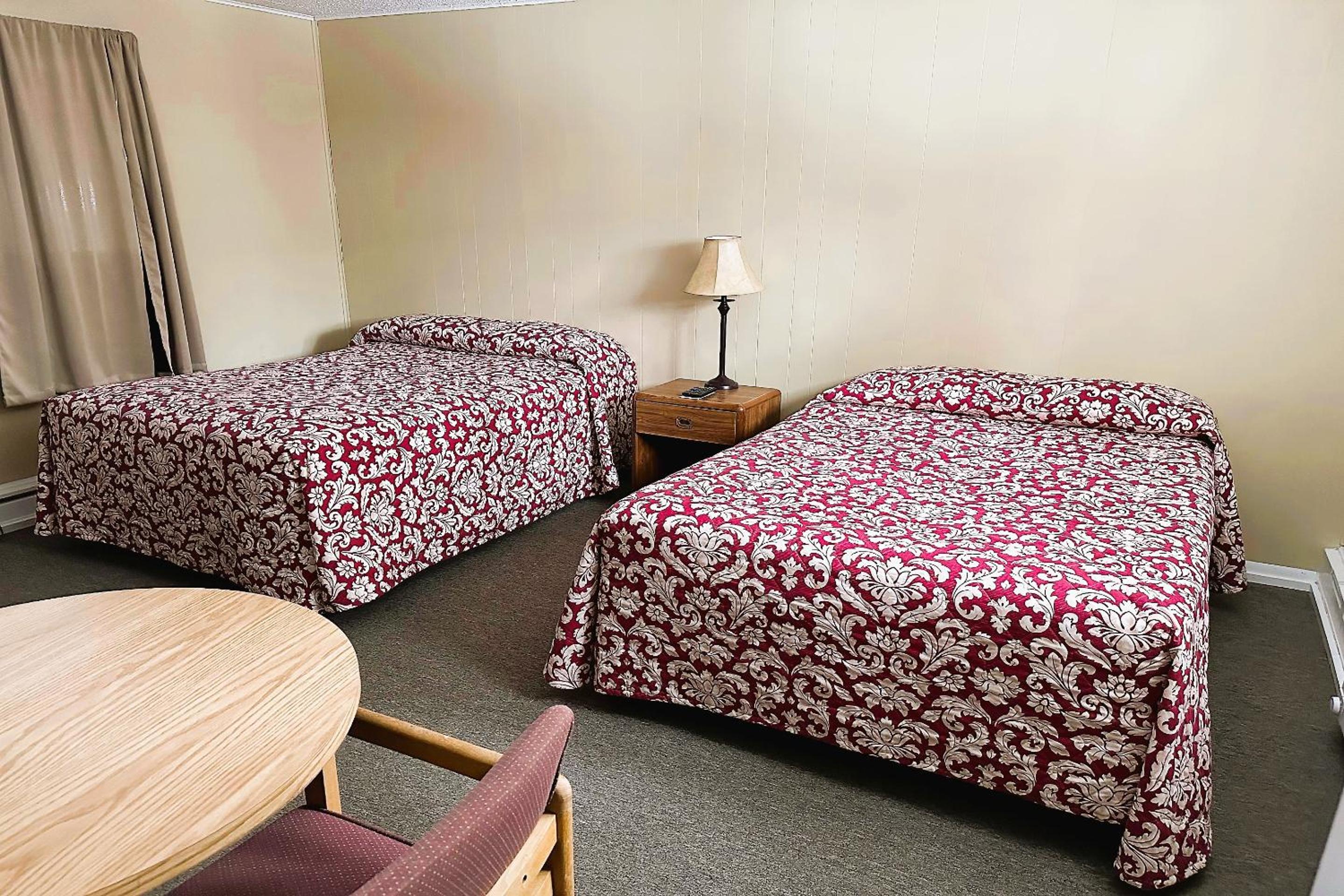 2 Full Bed photo 1