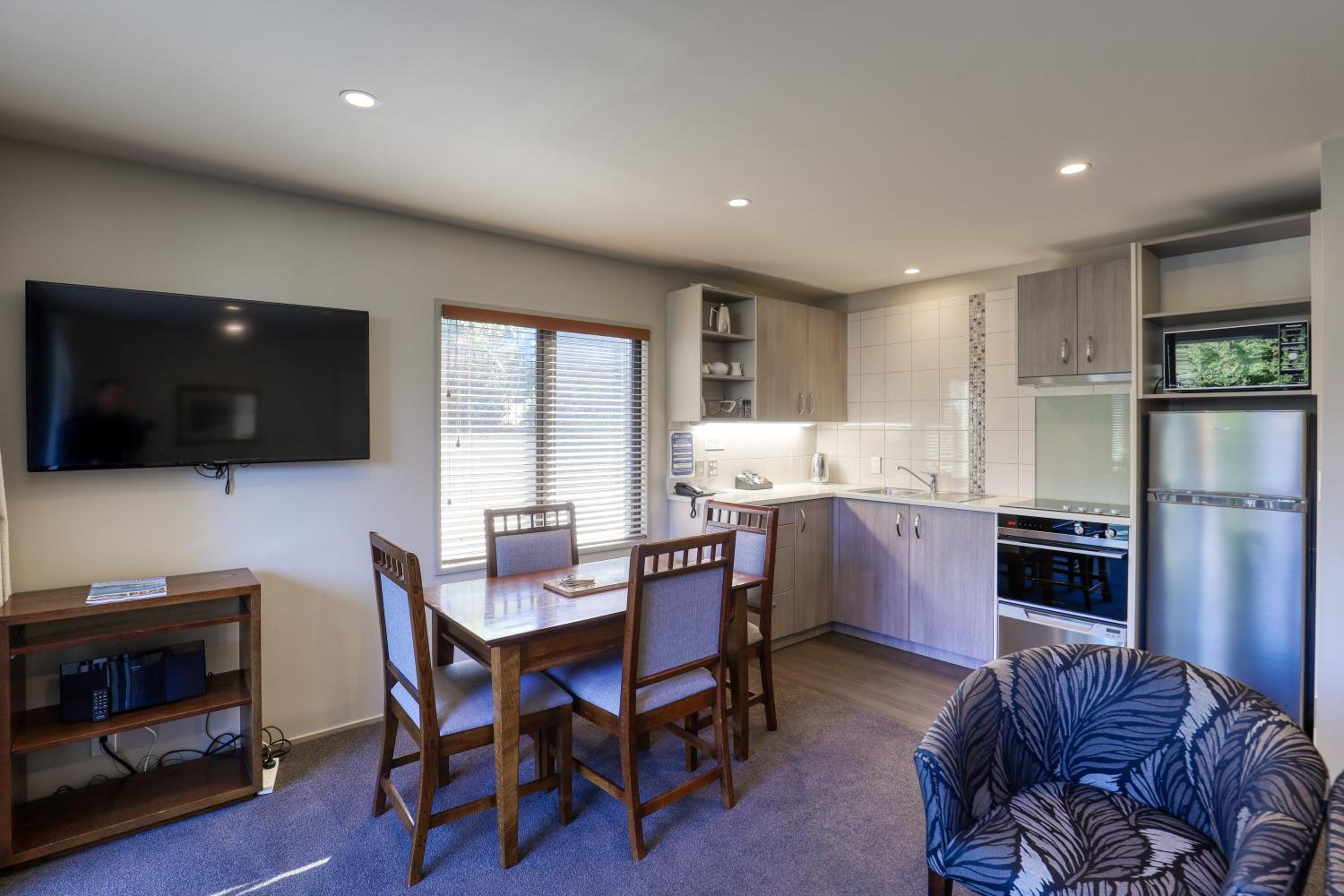 One-Bedroom Apartment with Courtyard - Photo 4