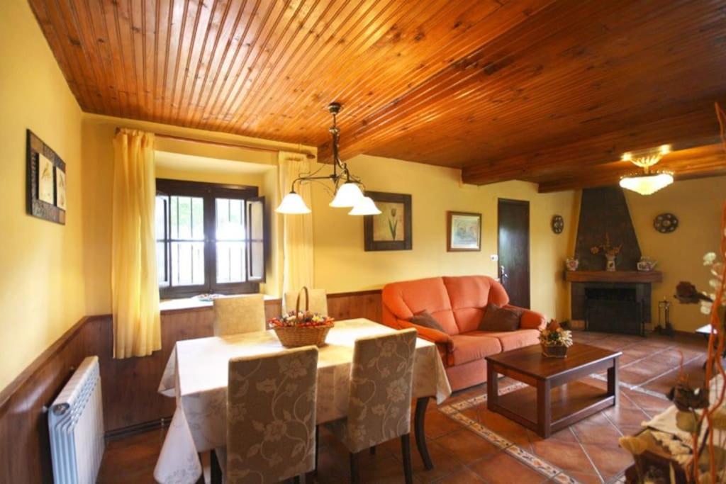 Two-Bedroom House photo 3