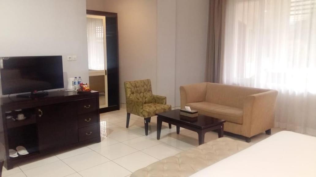 Deluxe Double or Twin Room photo 2