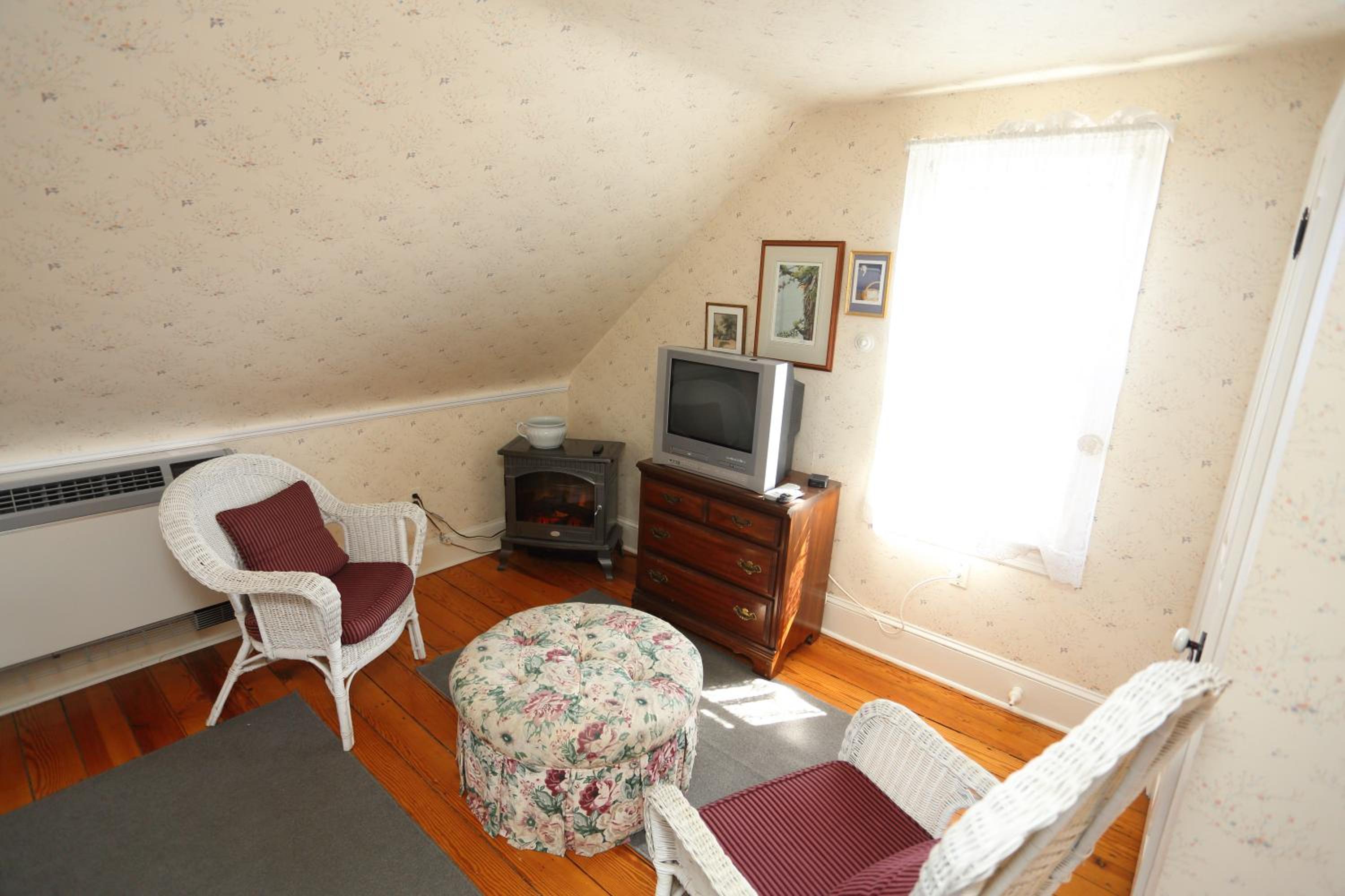 Deluxe Queen Room photo 3