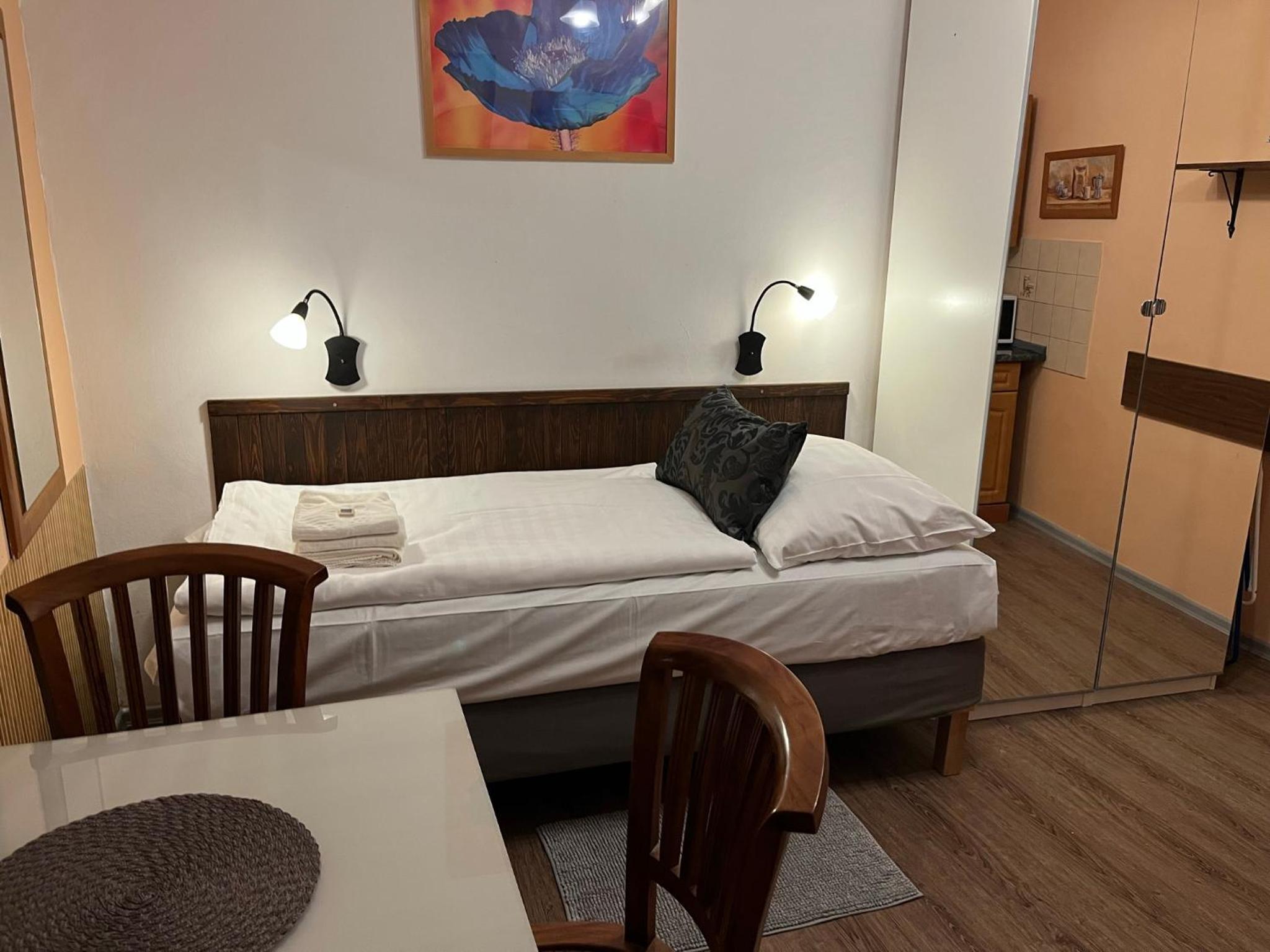 Single Room with Shared Shower and Toilet