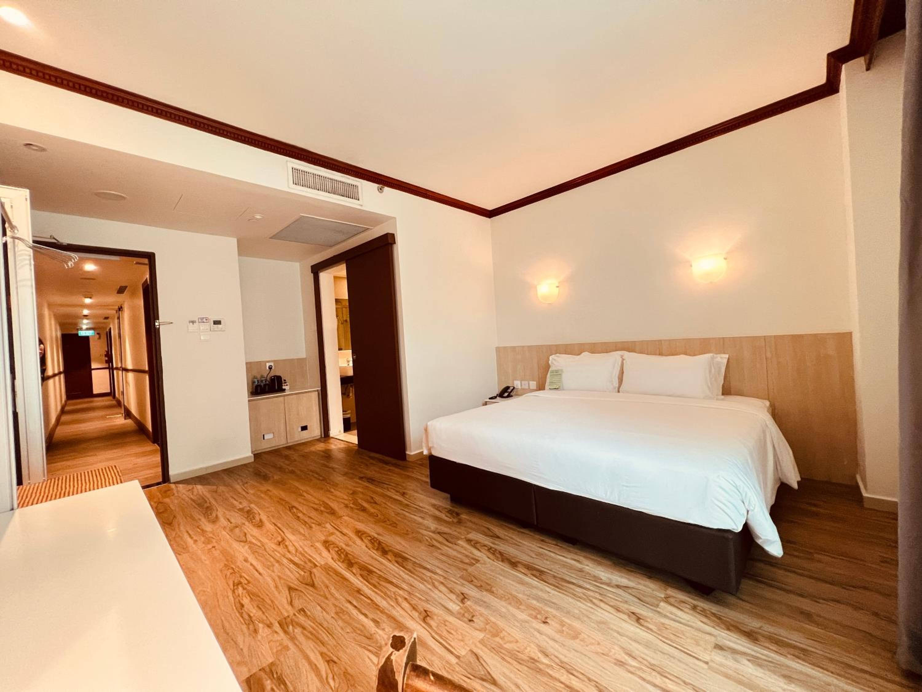 Deluxe Double or Twin Room photo 3
