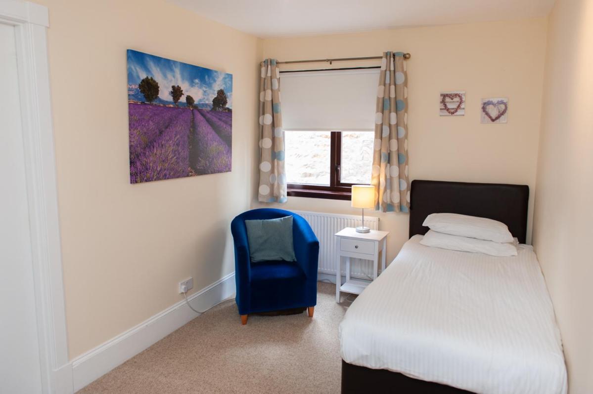 Single Room photo 2