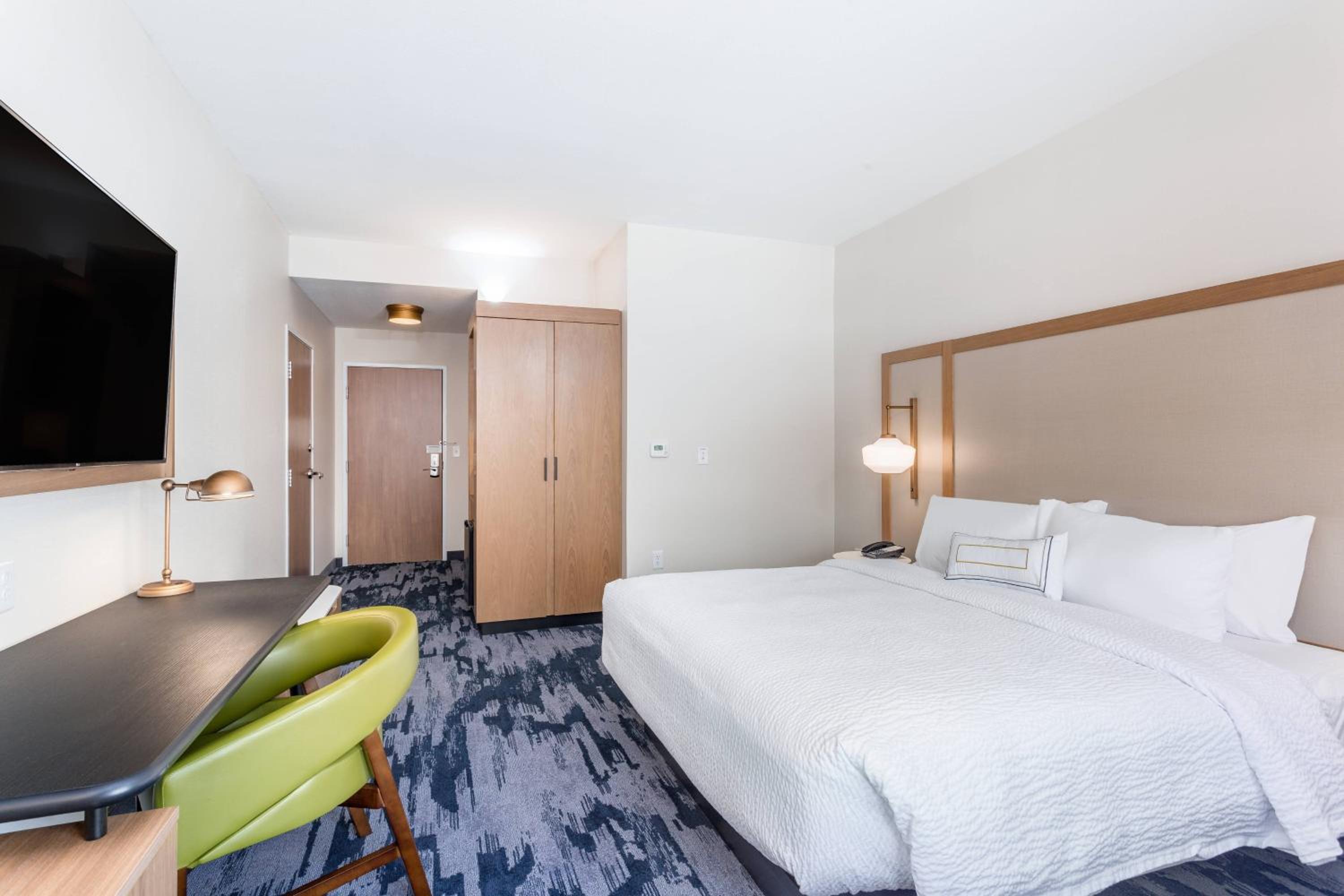 King Room - Hearing Accessible