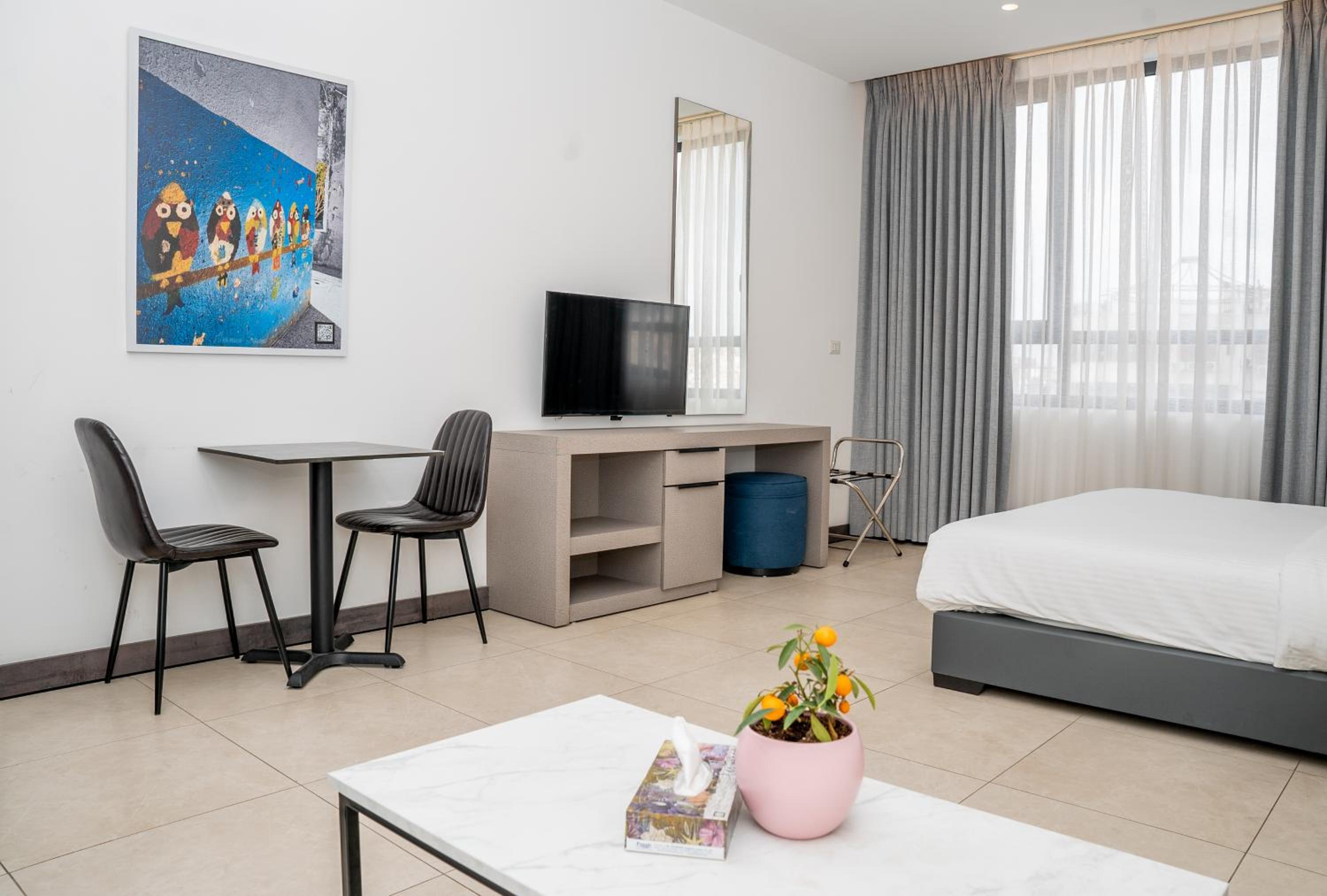 Deluxe Suite photo 3