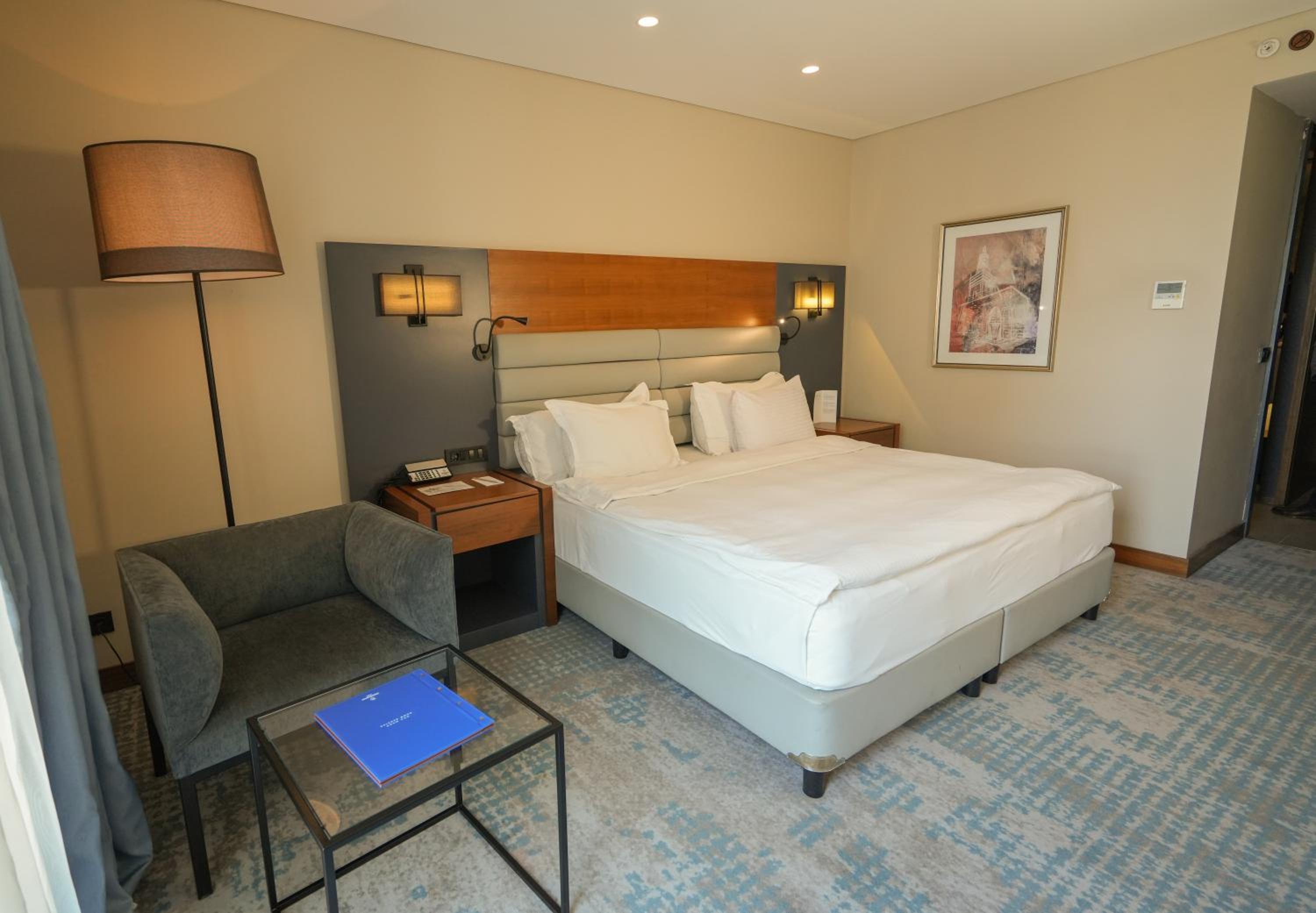 King Room with Pool View photo 1