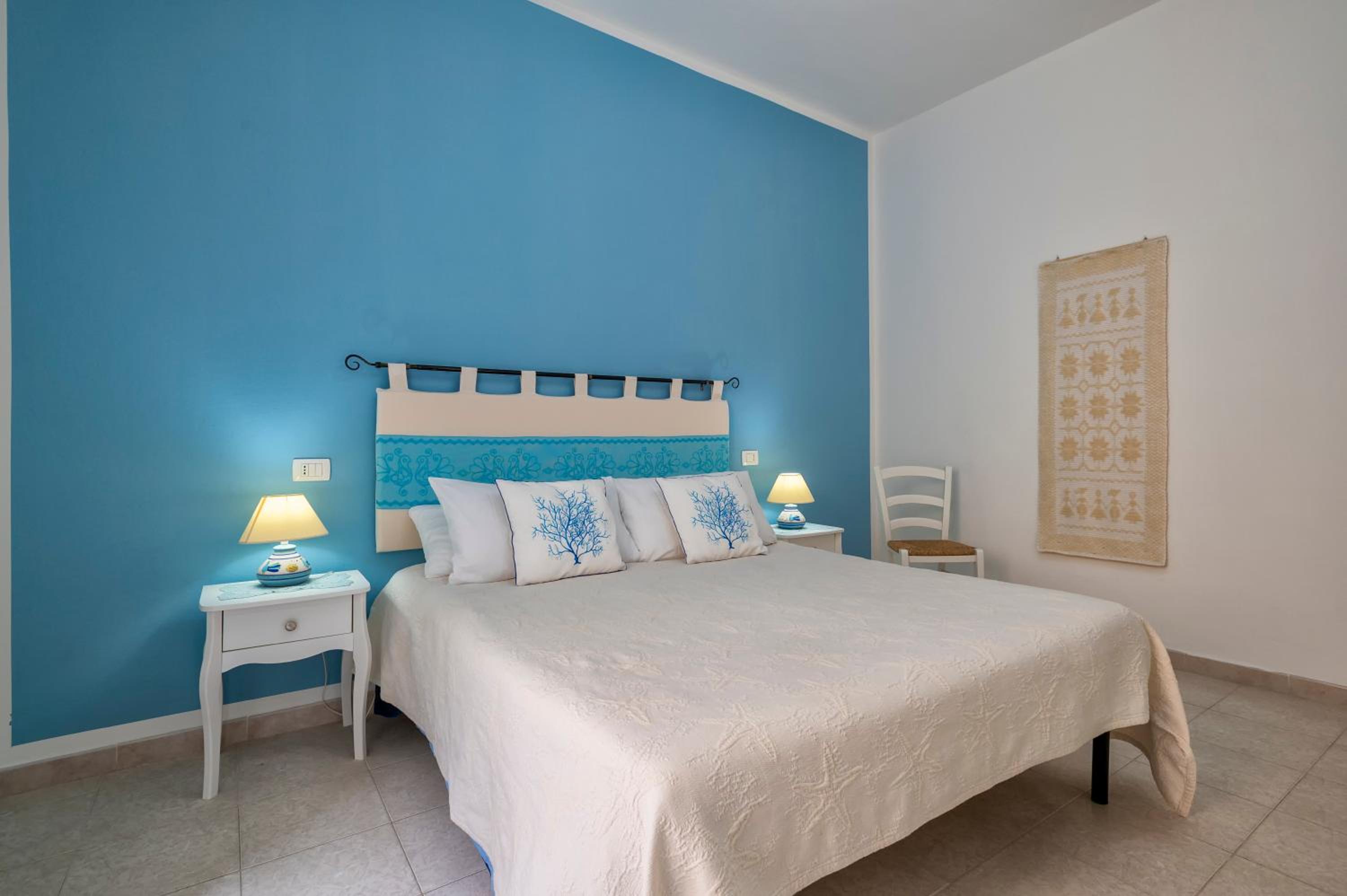 Large One-Bedroom Apartment - 1st Floor - Photo 5
