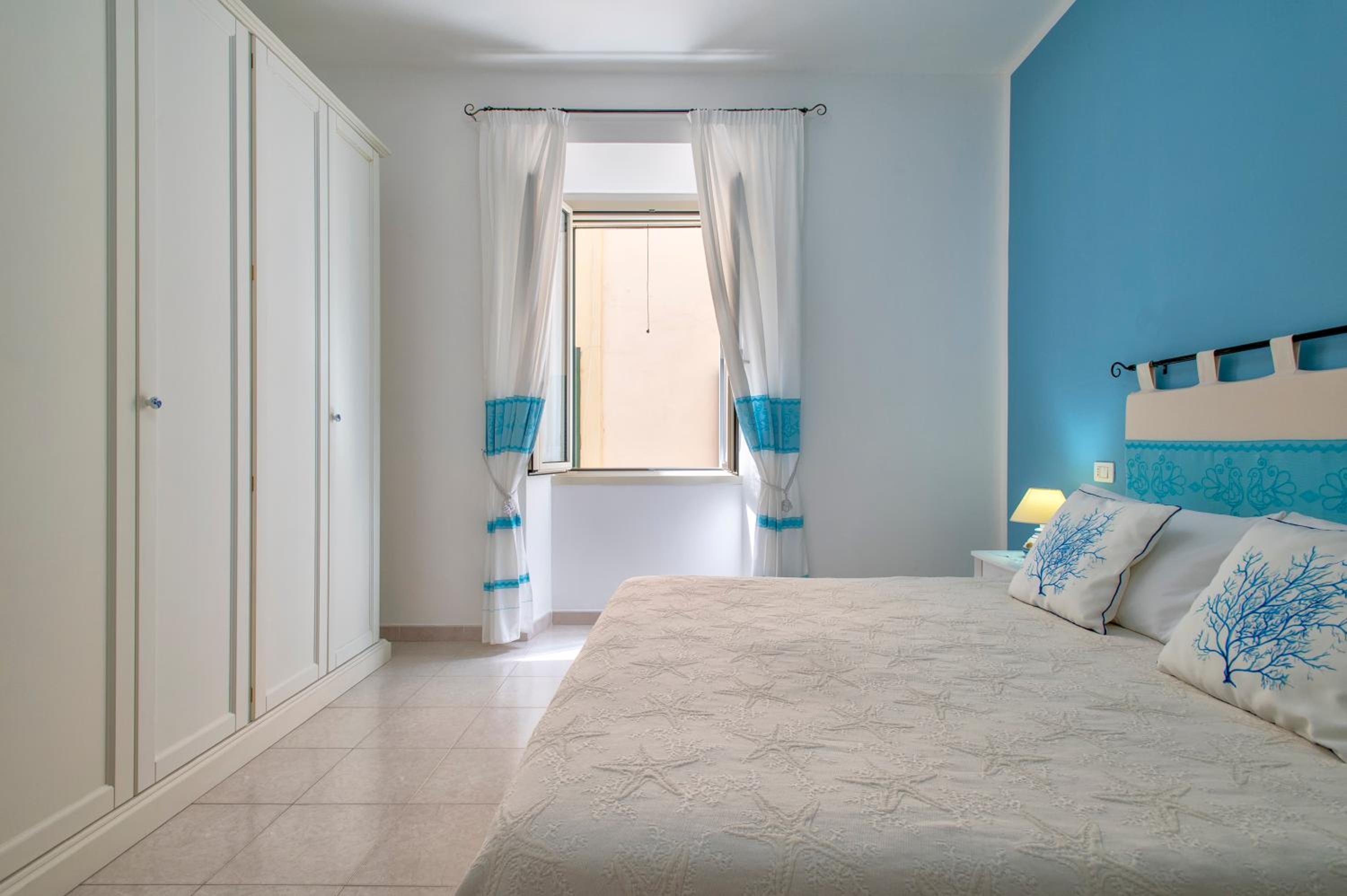 Large One-Bedroom Apartment - 1st Floor - Photo 7