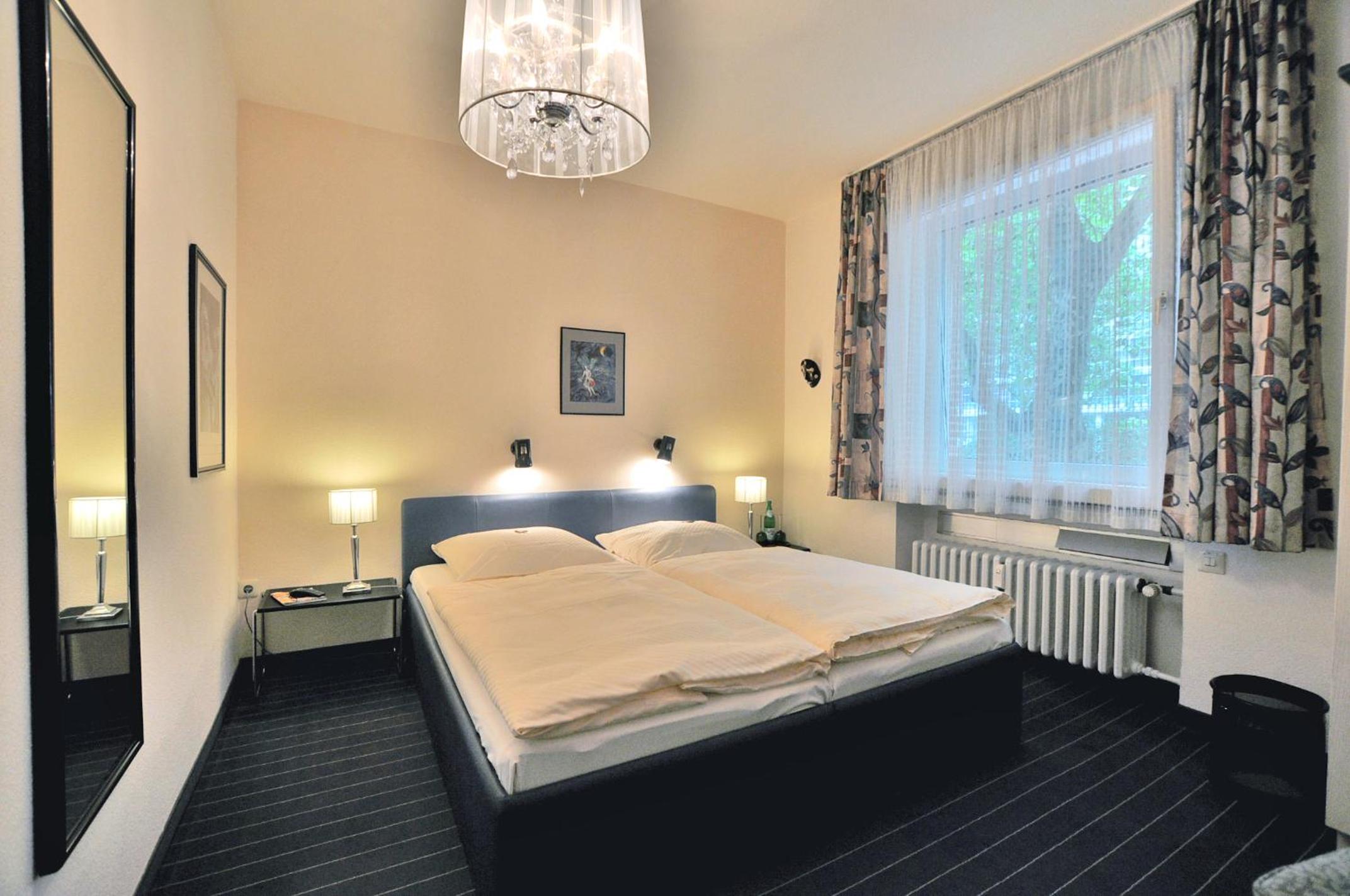 Double Room - Photo 3
