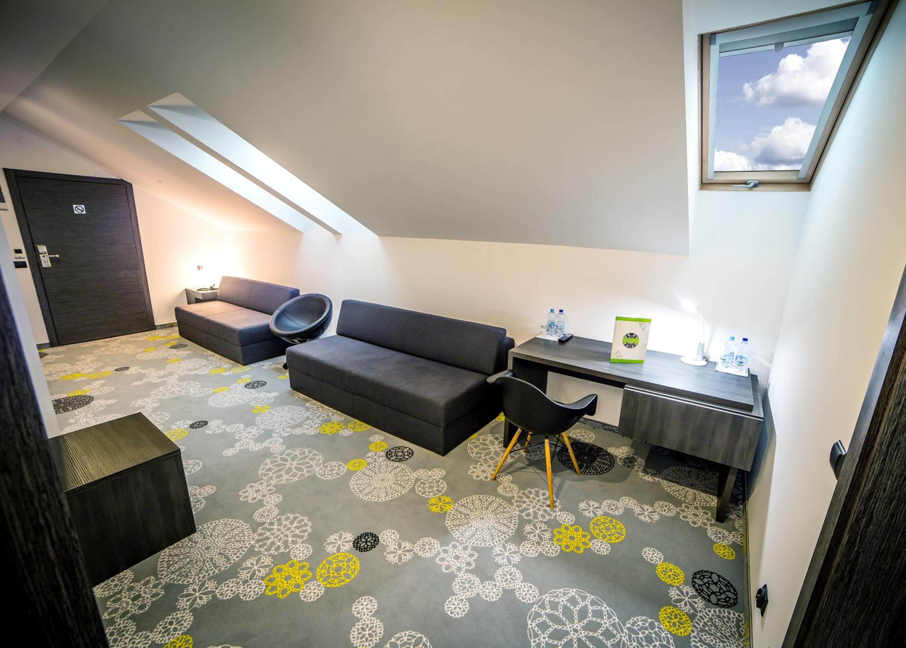 Apartment - Photo 4