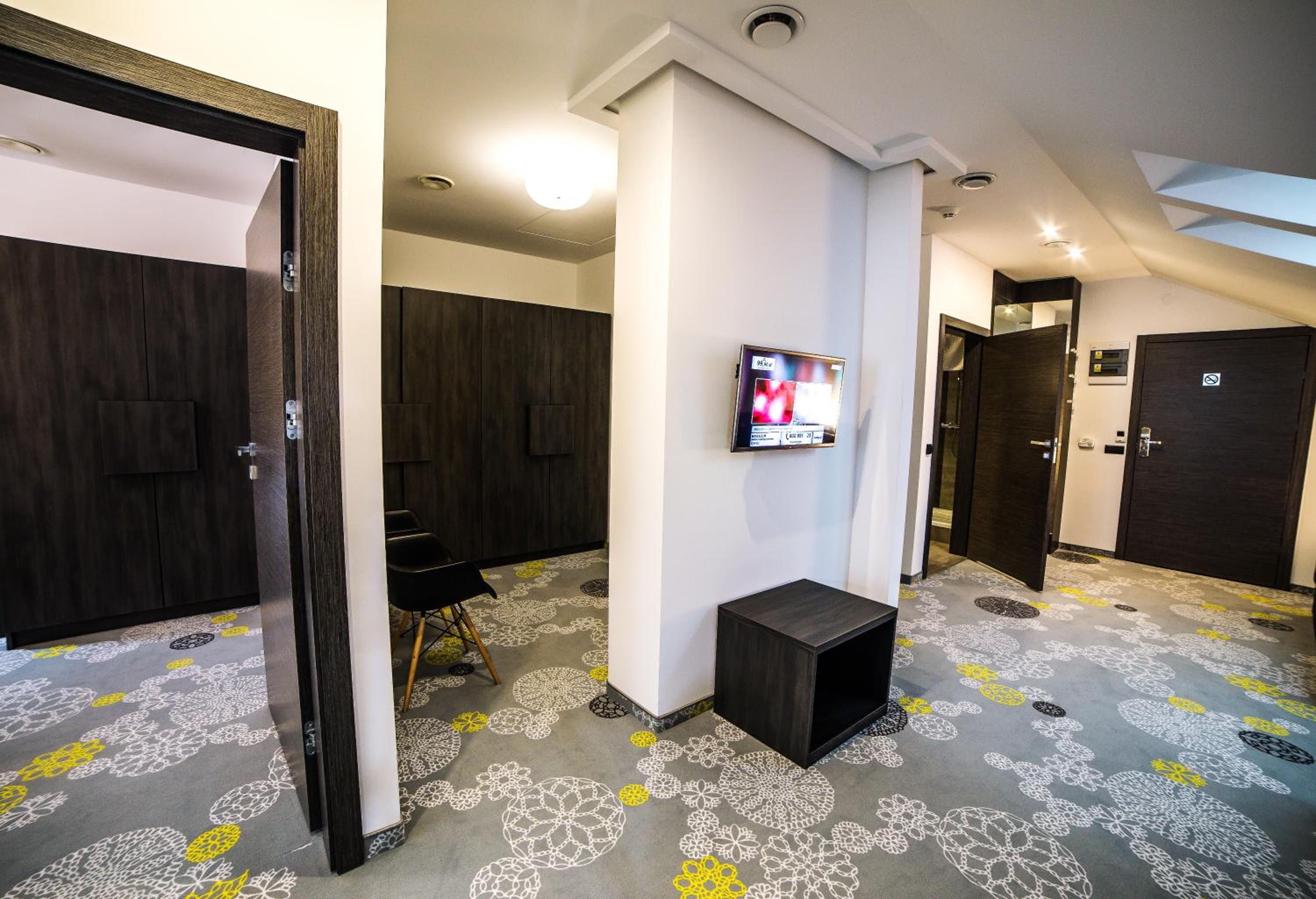 Apartment - Photo 5