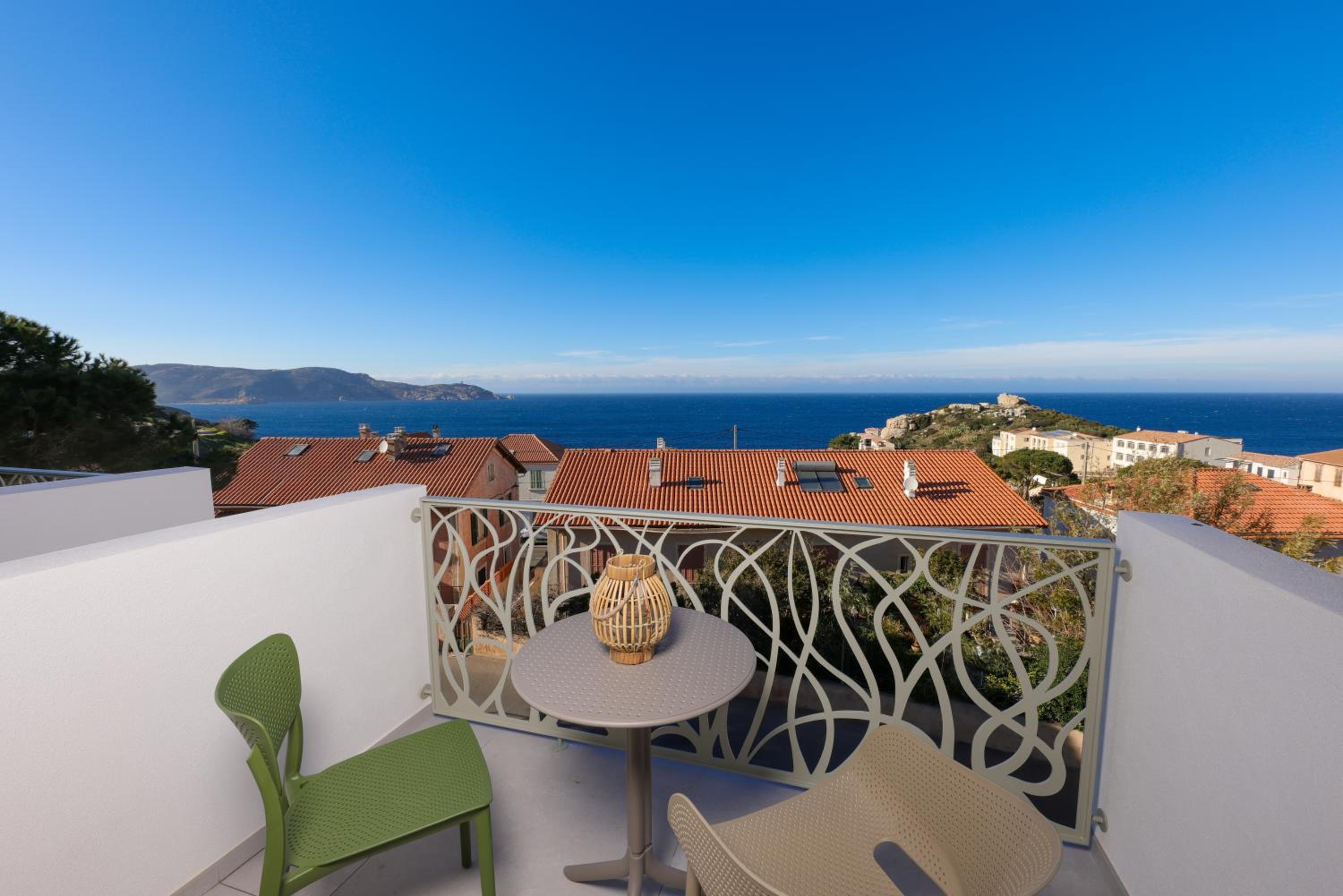 Premium Double Room with Sea View and Balcony photo 2
