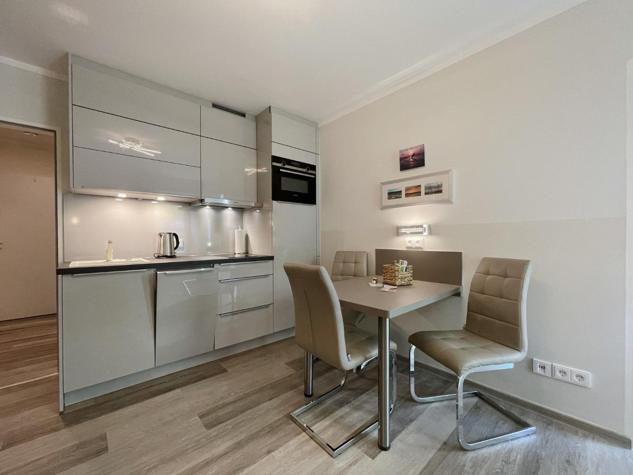 Apartment photo 2