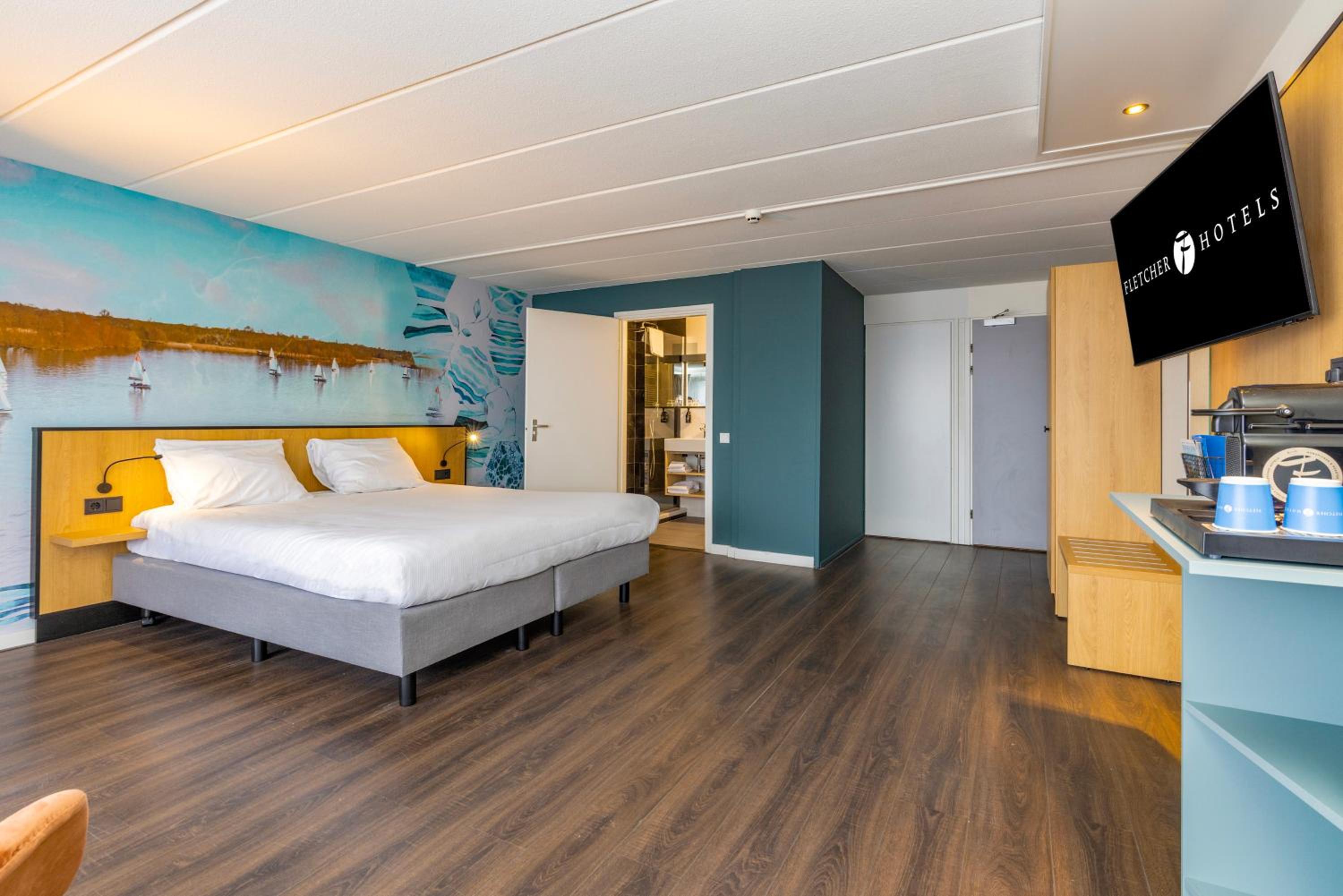 Comfort Room with French Balcony and View - Photo 1