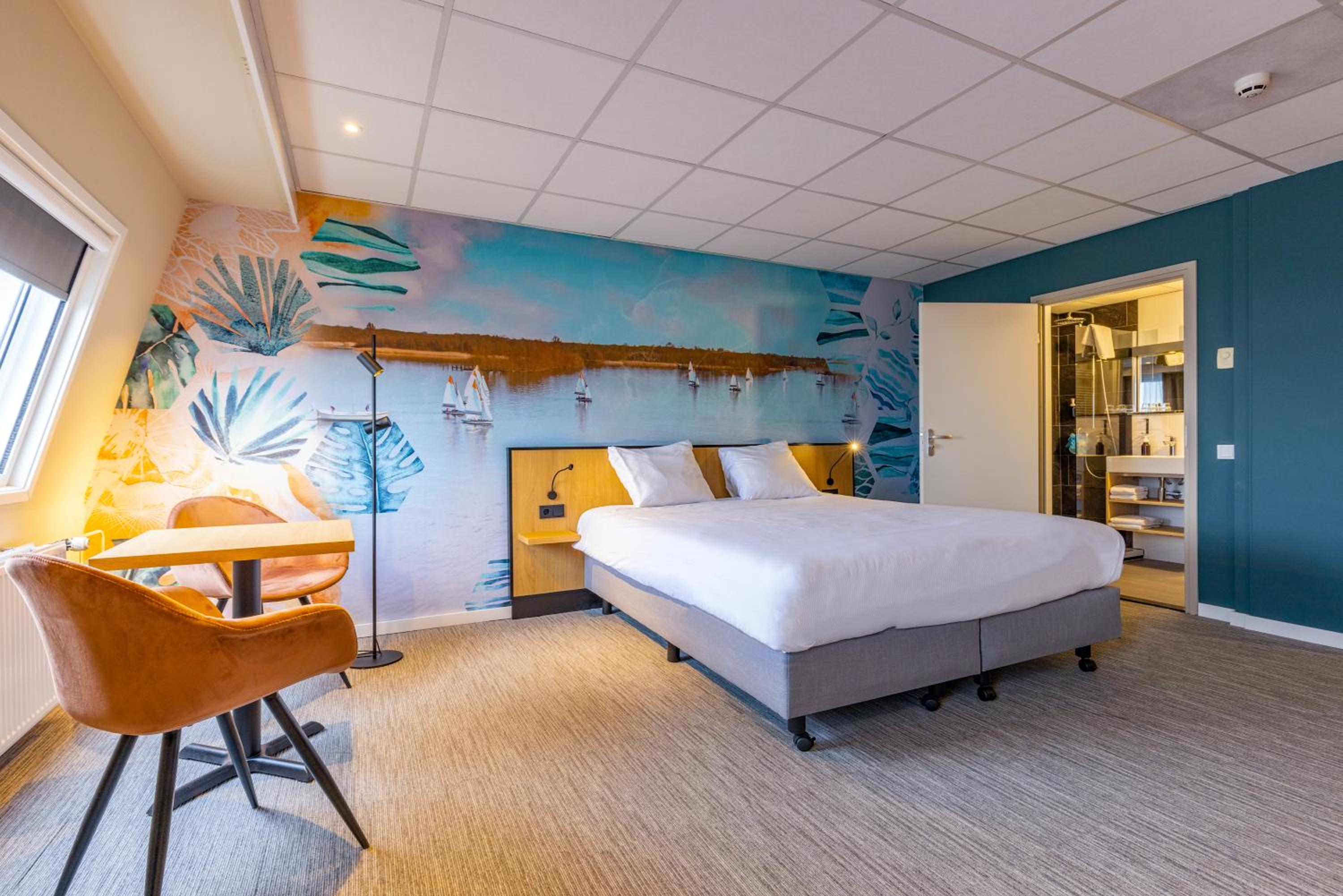 Comfort Room with French Balcony and View - Photo 3