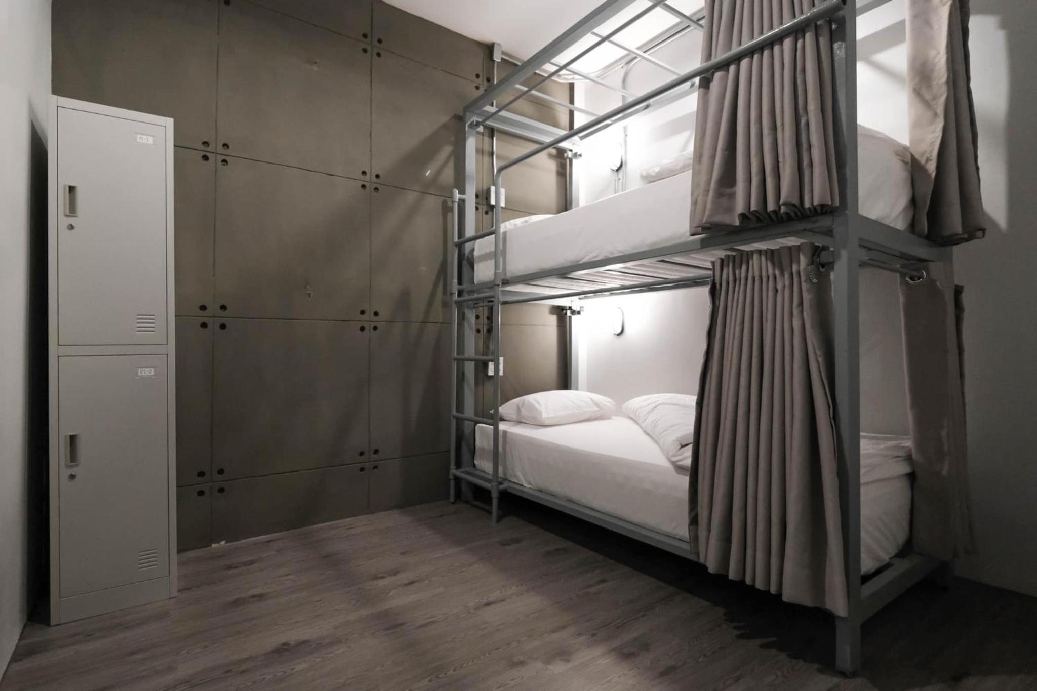 Twin Room With Shared Bathroom photo 1